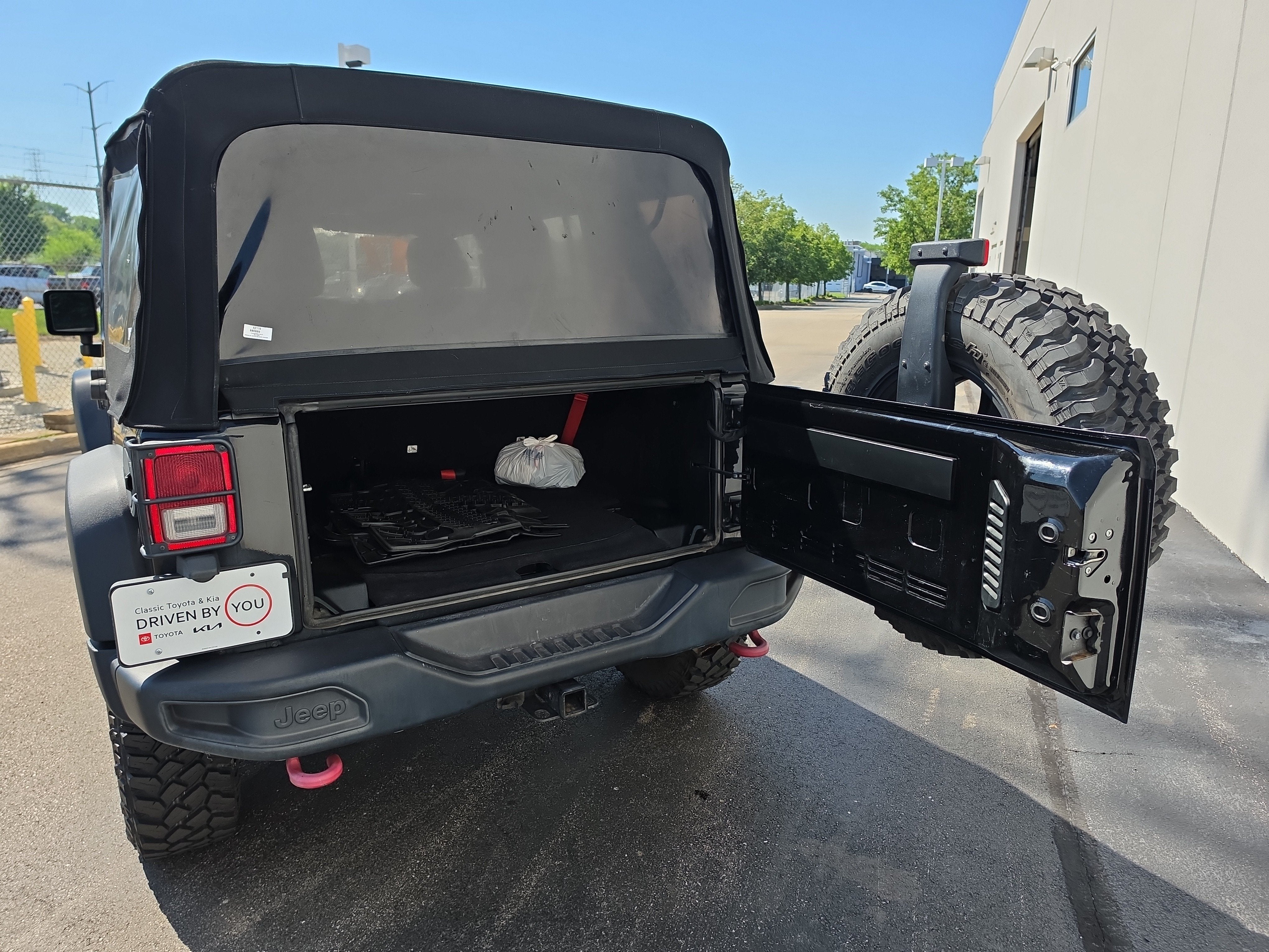 2017 Jeep Wrangler Unlimited Rubicon Recon