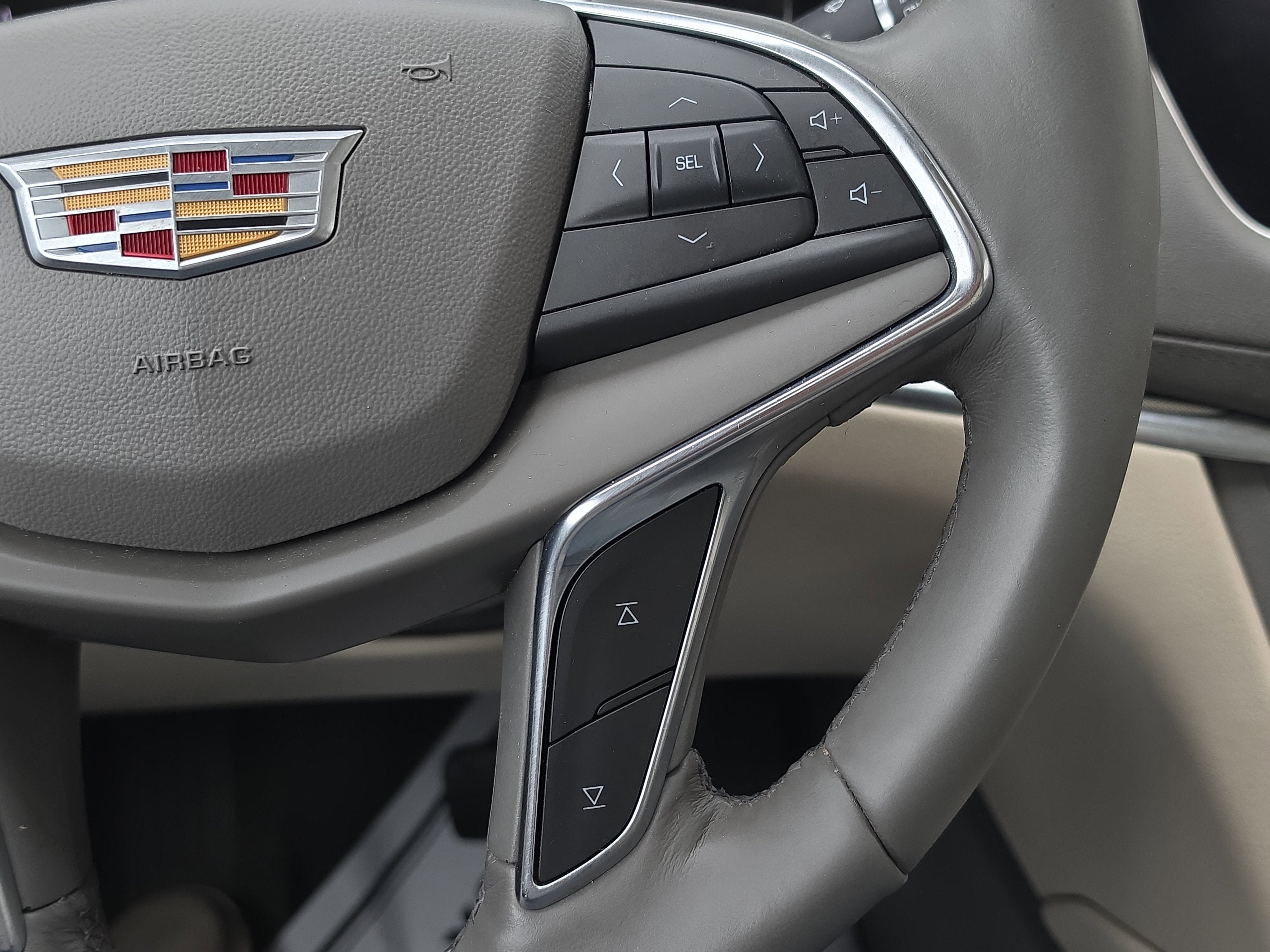 2018 Cadillac XT5 Luxury AWD
