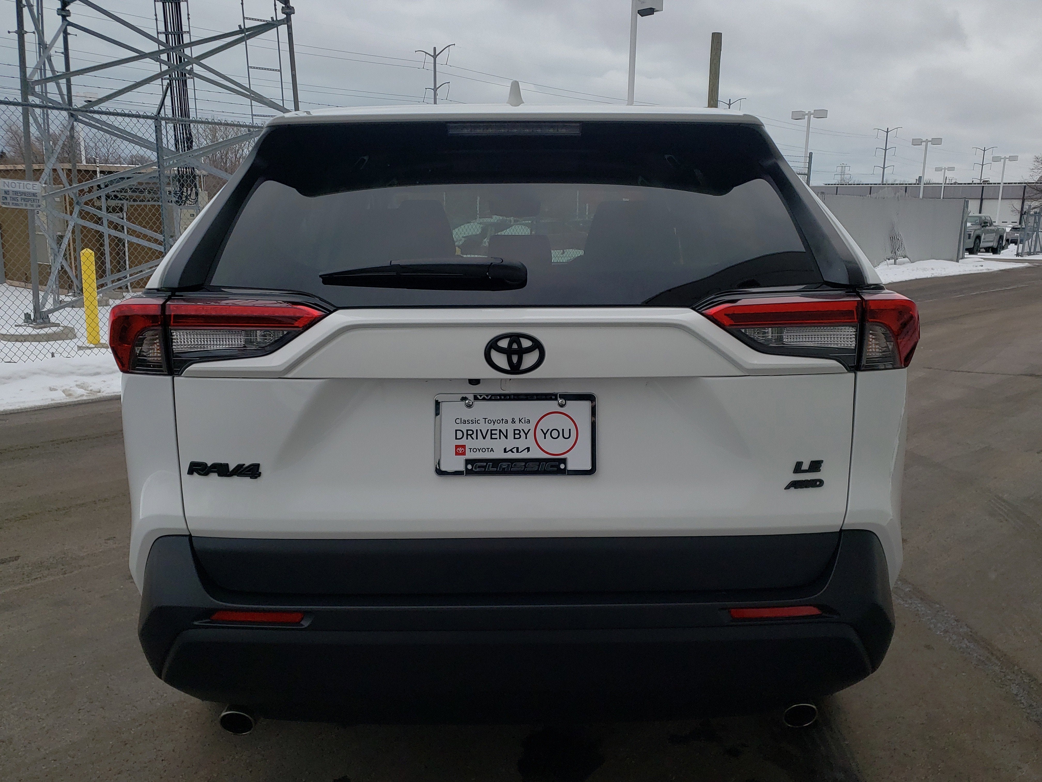 2023 Toyota RAV4 LE