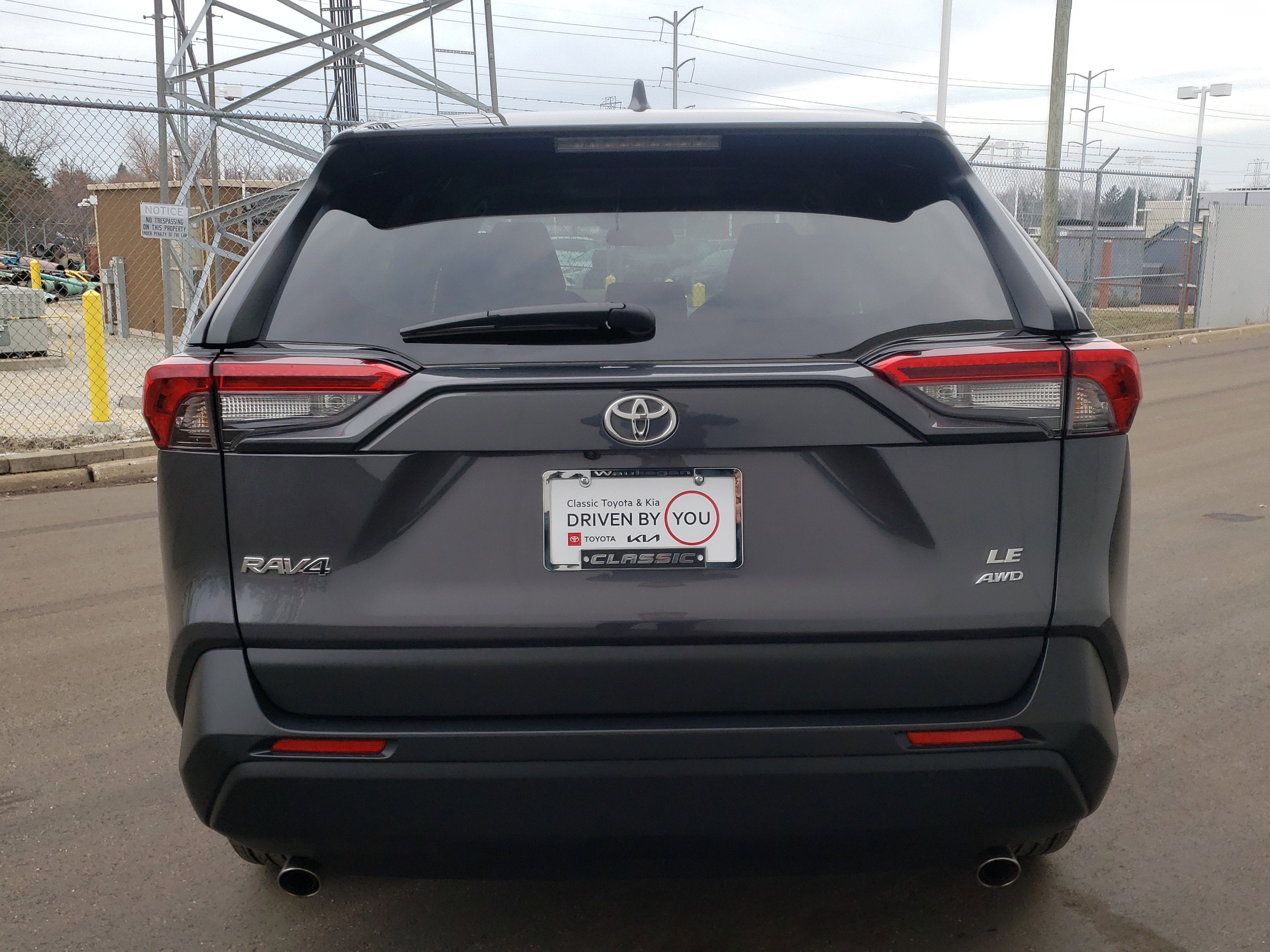 2025 Toyota RAV4 LE