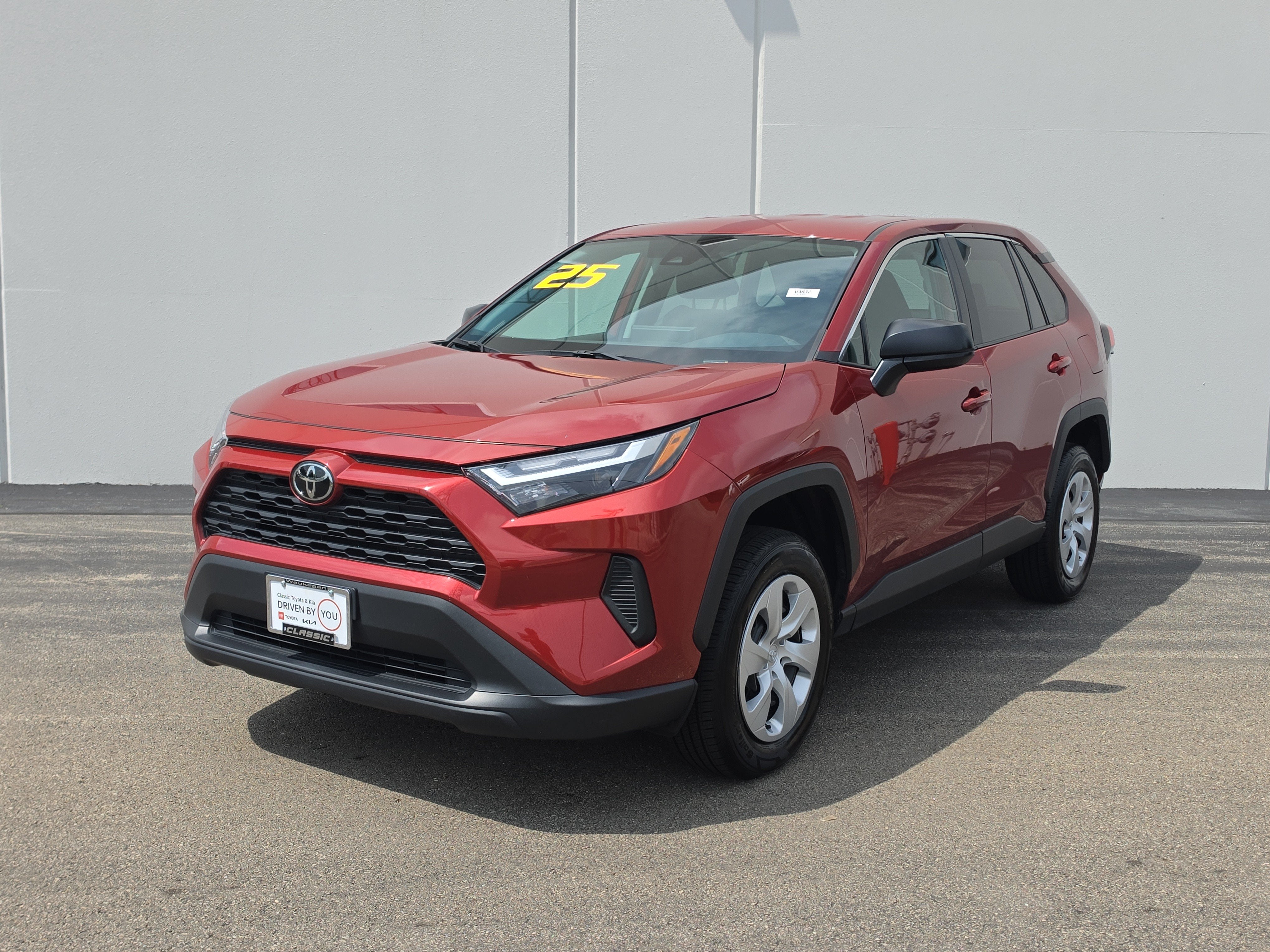2025 Toyota RAV4 LE