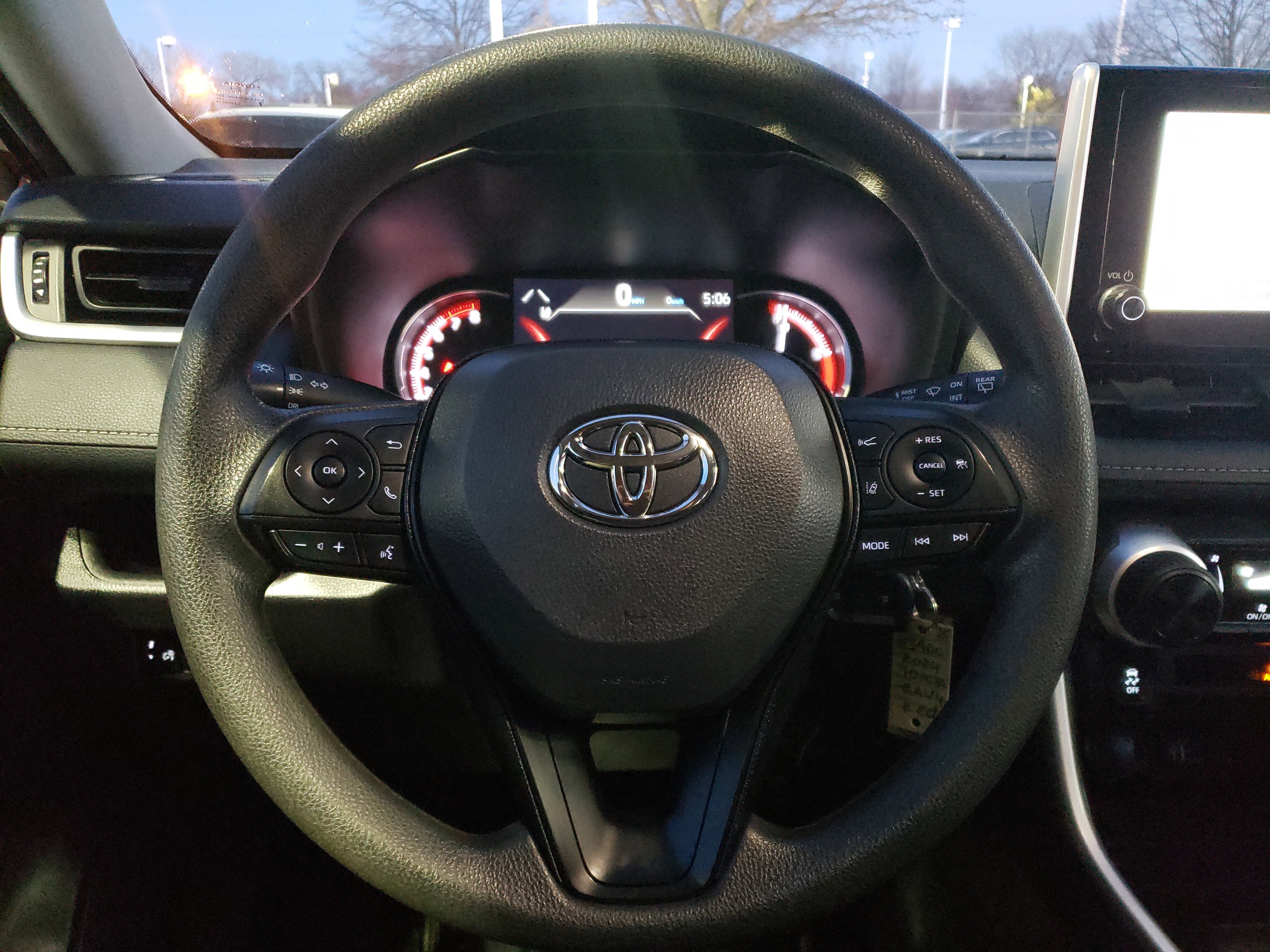 2024 Toyota RAV4 LE