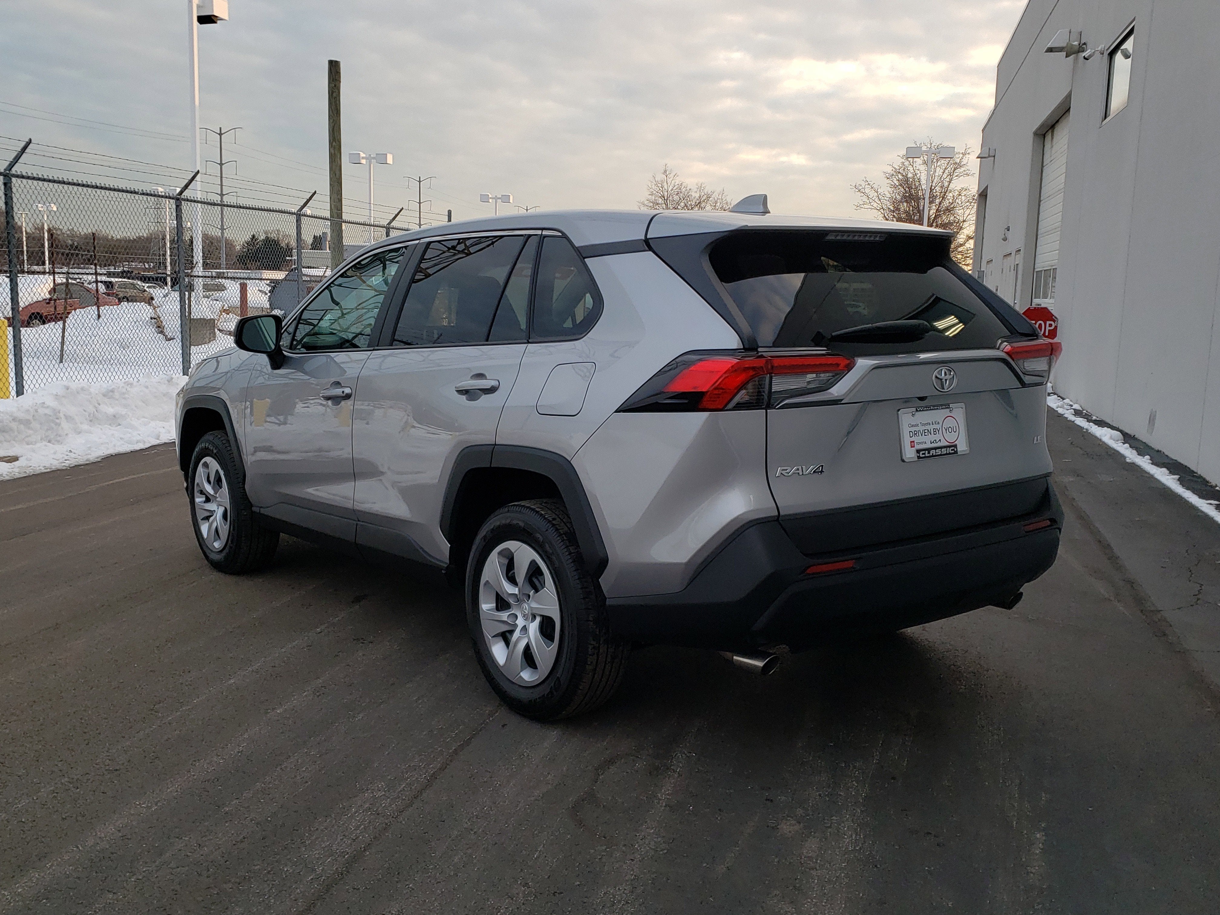2025 Toyota RAV4 LE