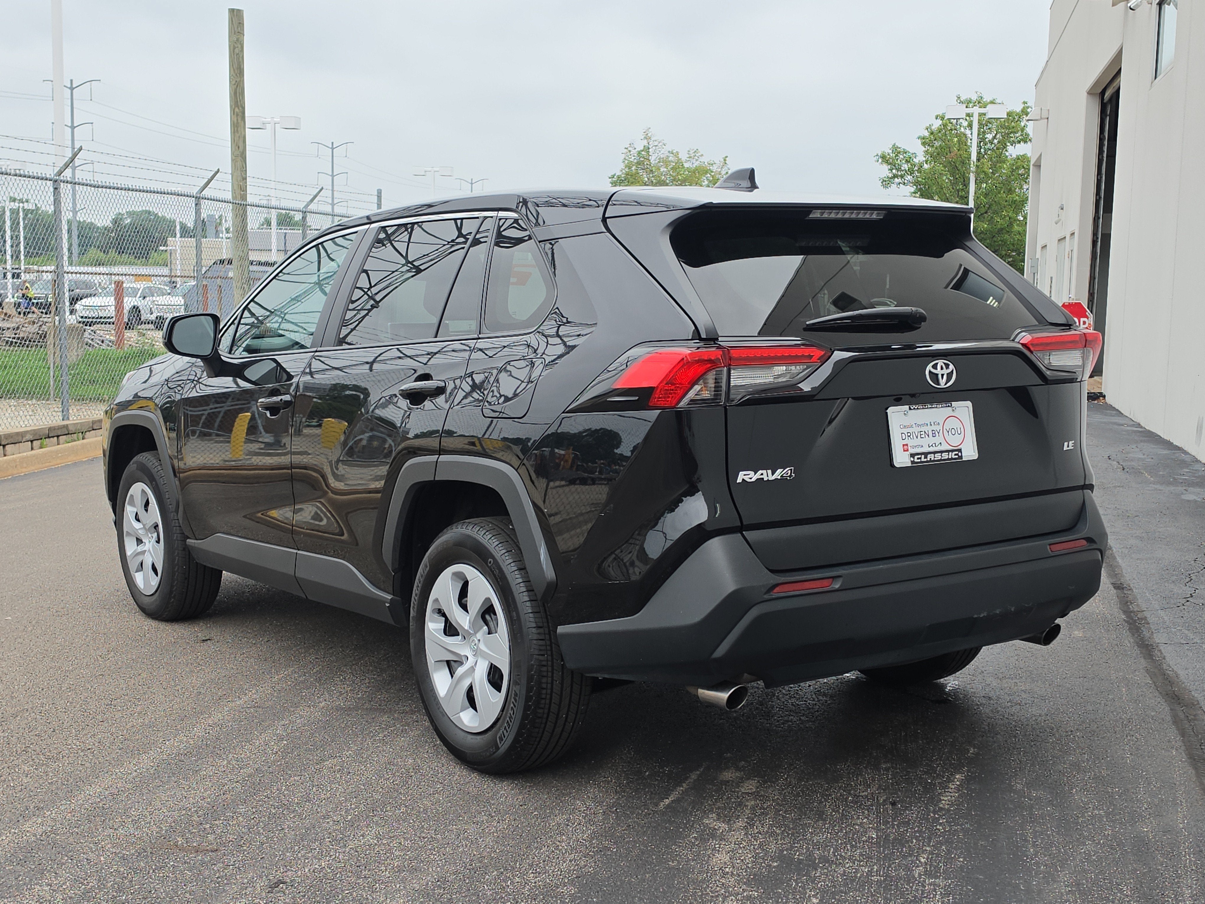 2025 Toyota RAV4 LE
