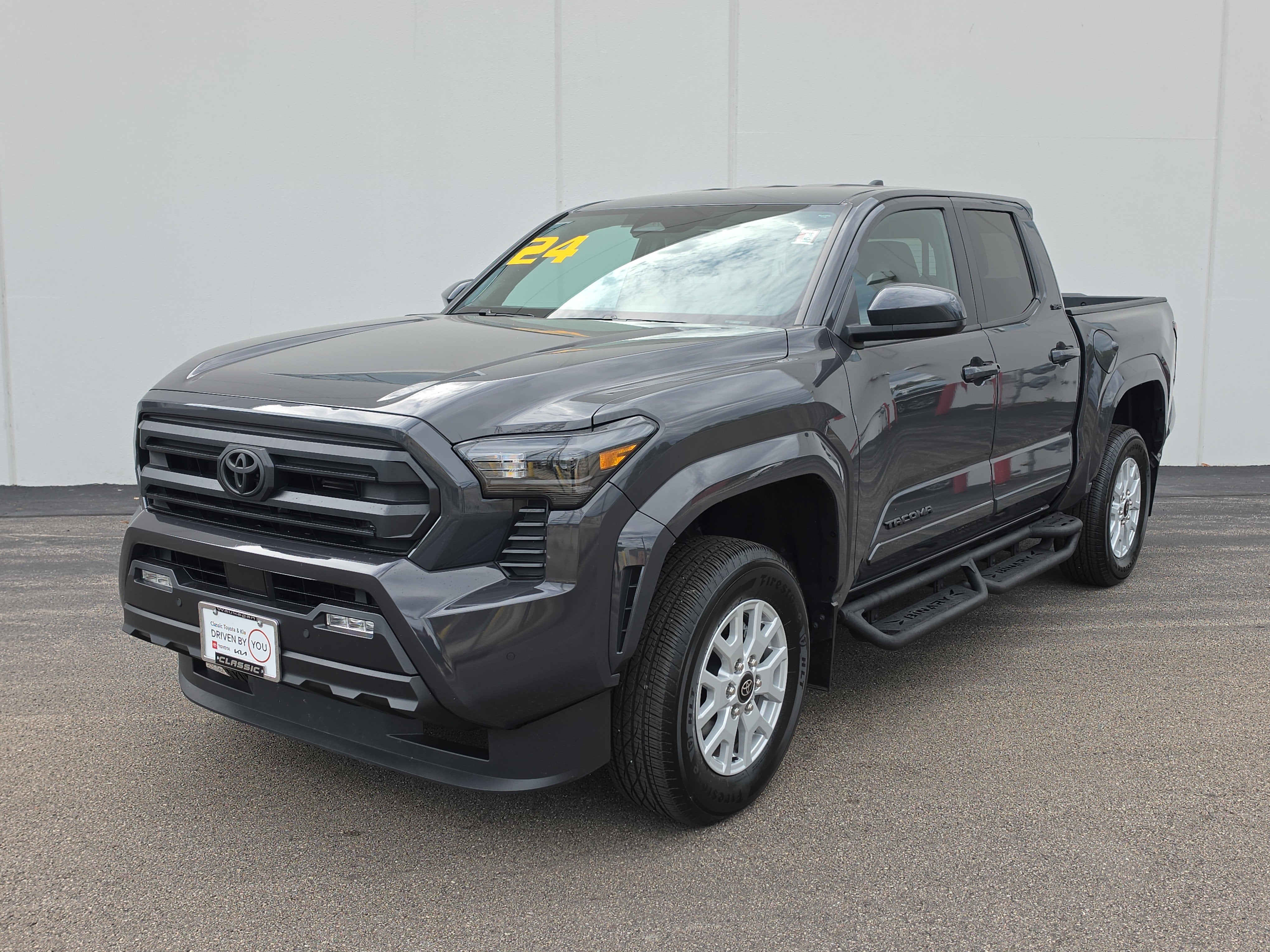 2024 Toyota Tacoma 4WD SR5
