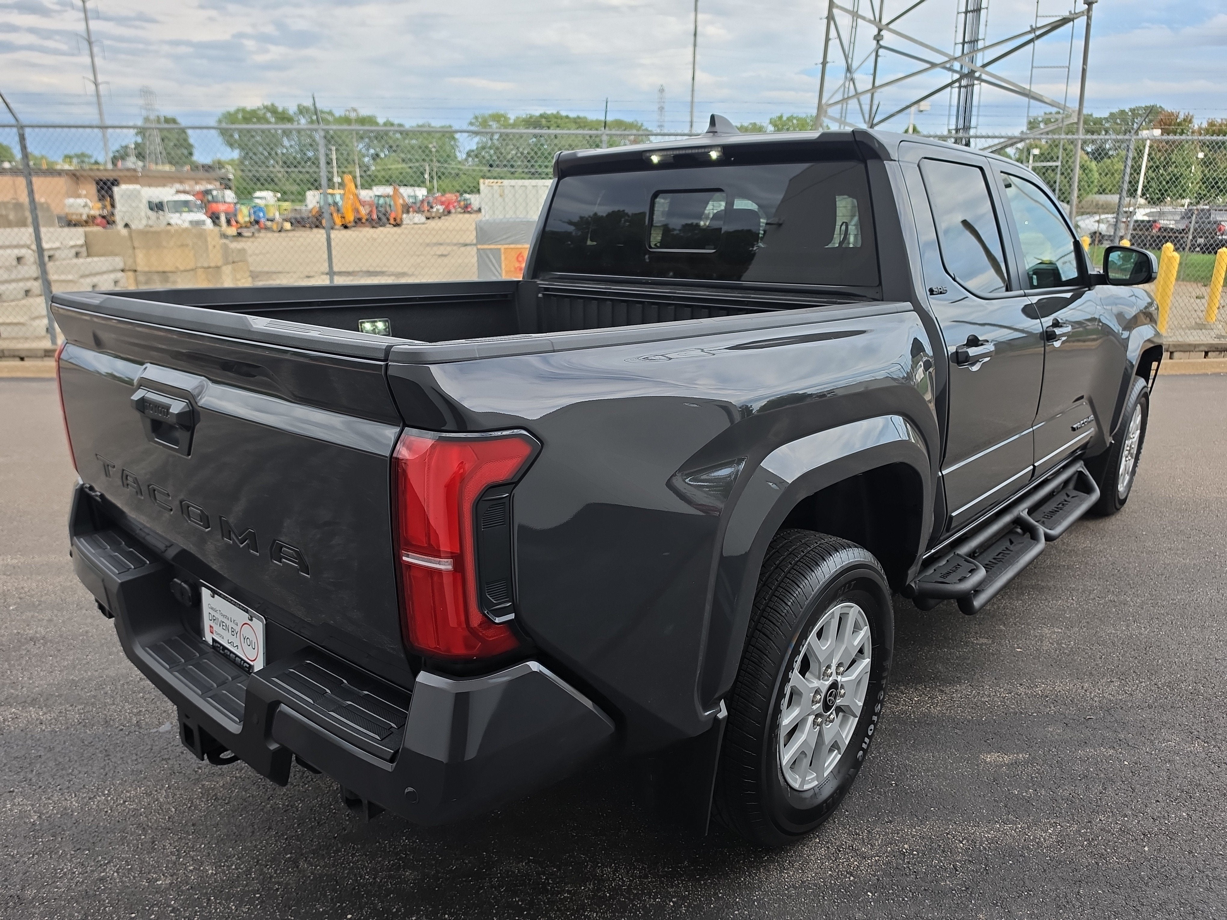 2024 Toyota Tacoma 4WD SR5