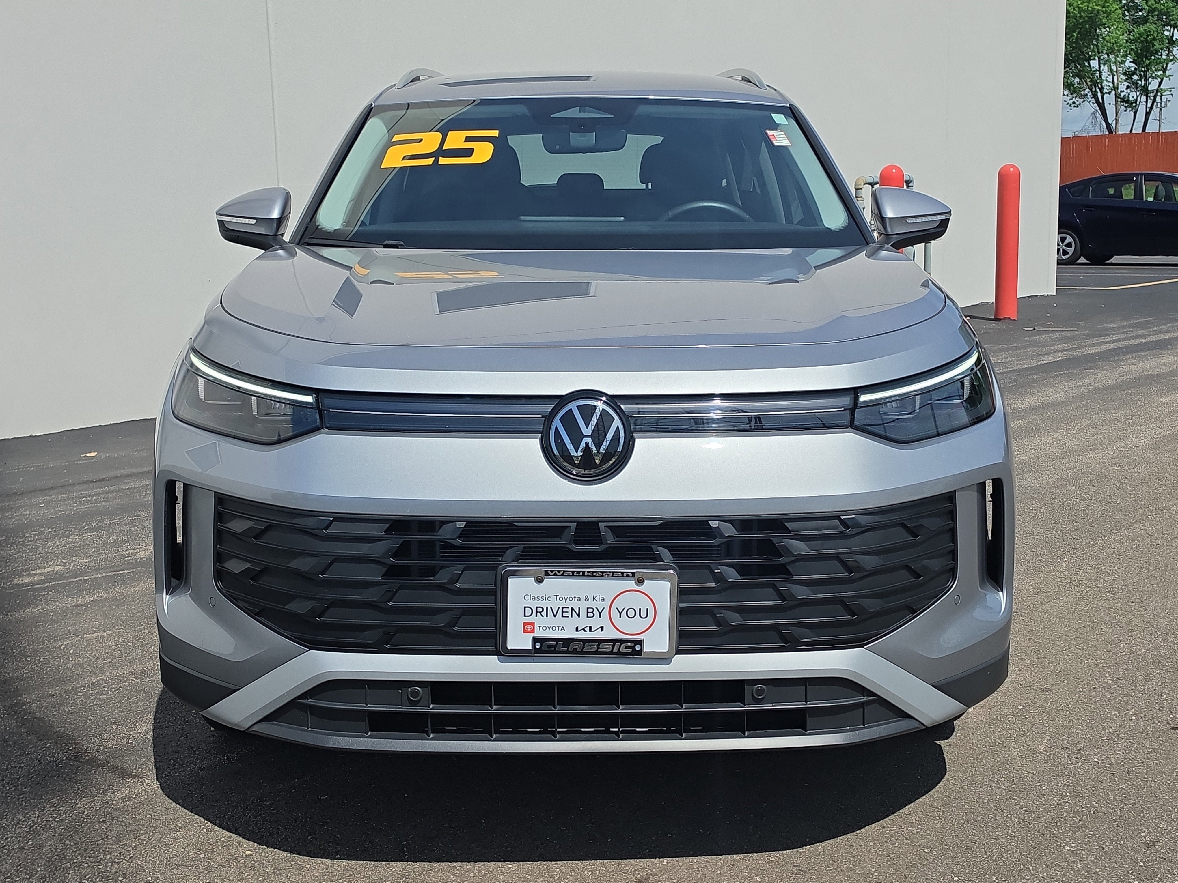 2025 Volkswagen Tiguan SE