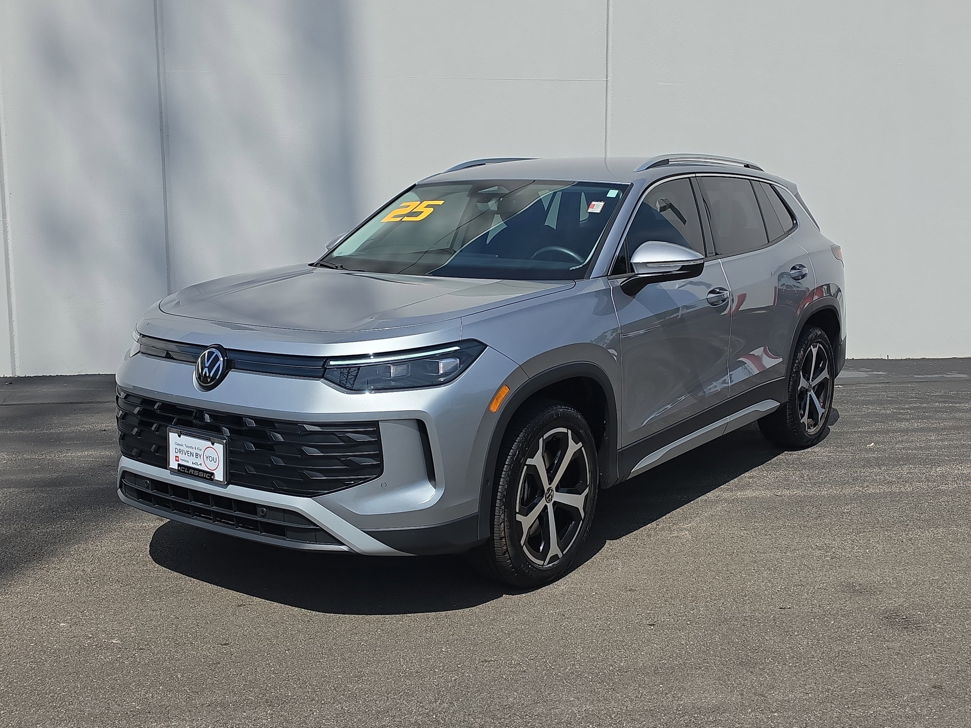2025 Volkswagen Tiguan SE