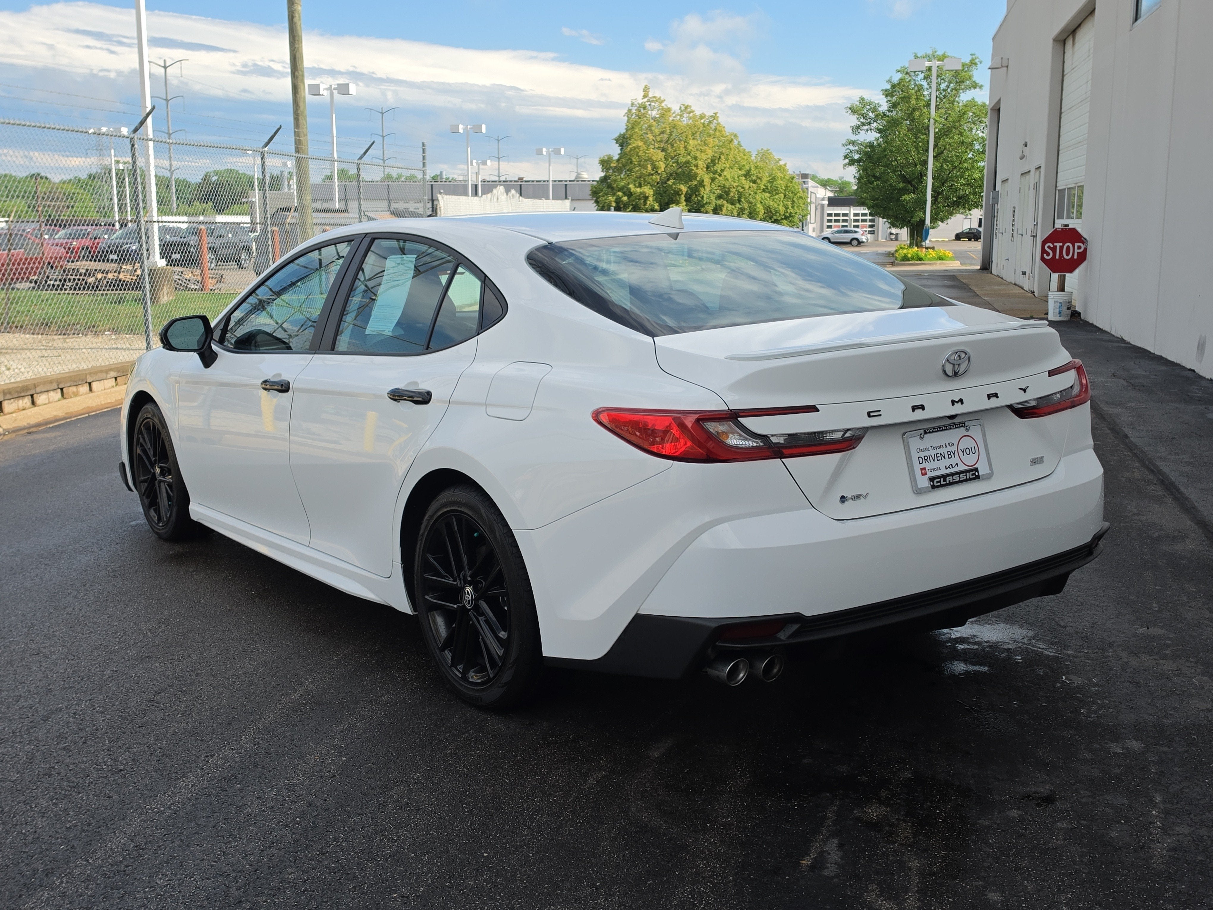 2025 Toyota Camry SE