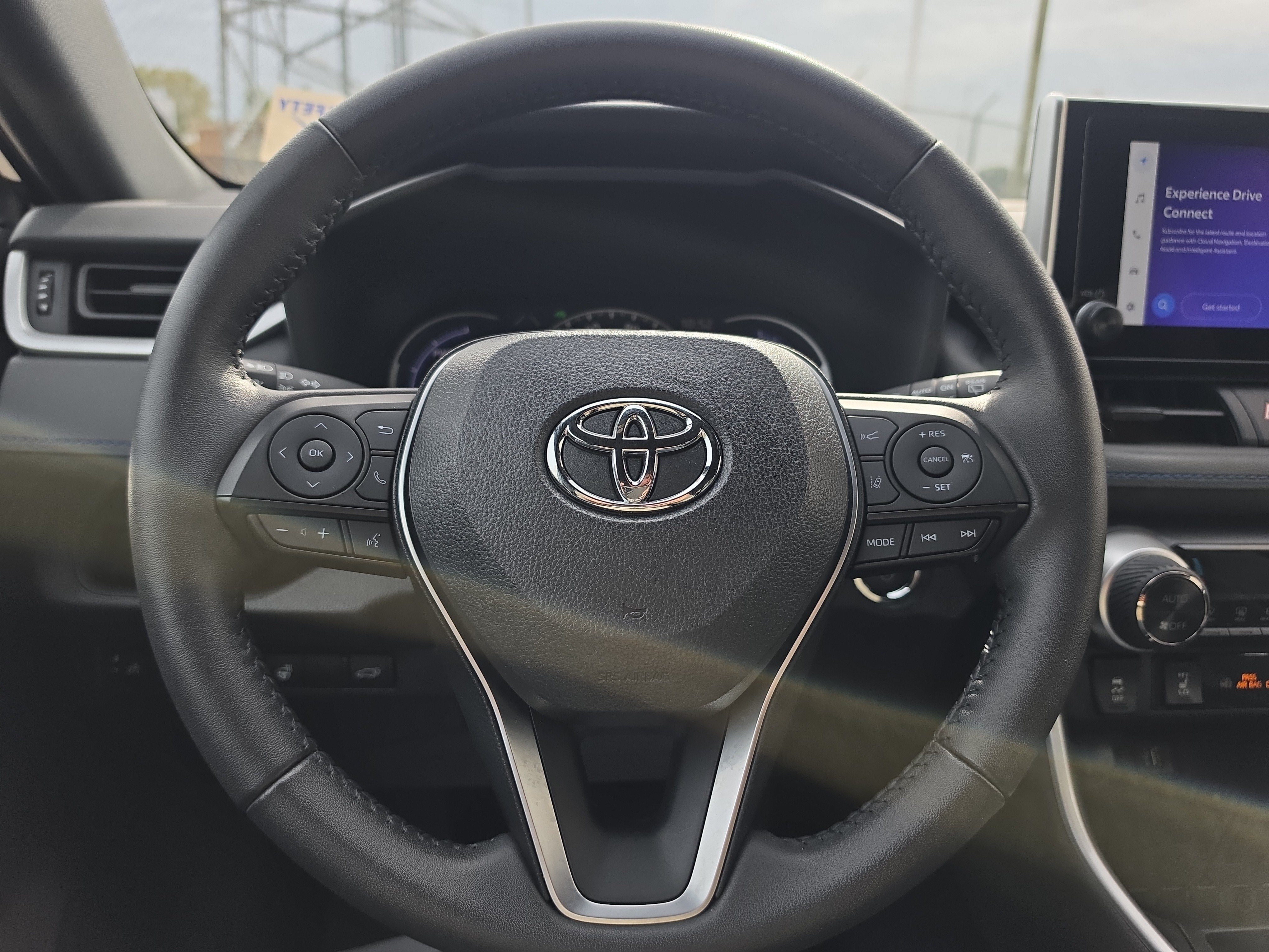 2024 Toyota RAV4 Hybrid SE