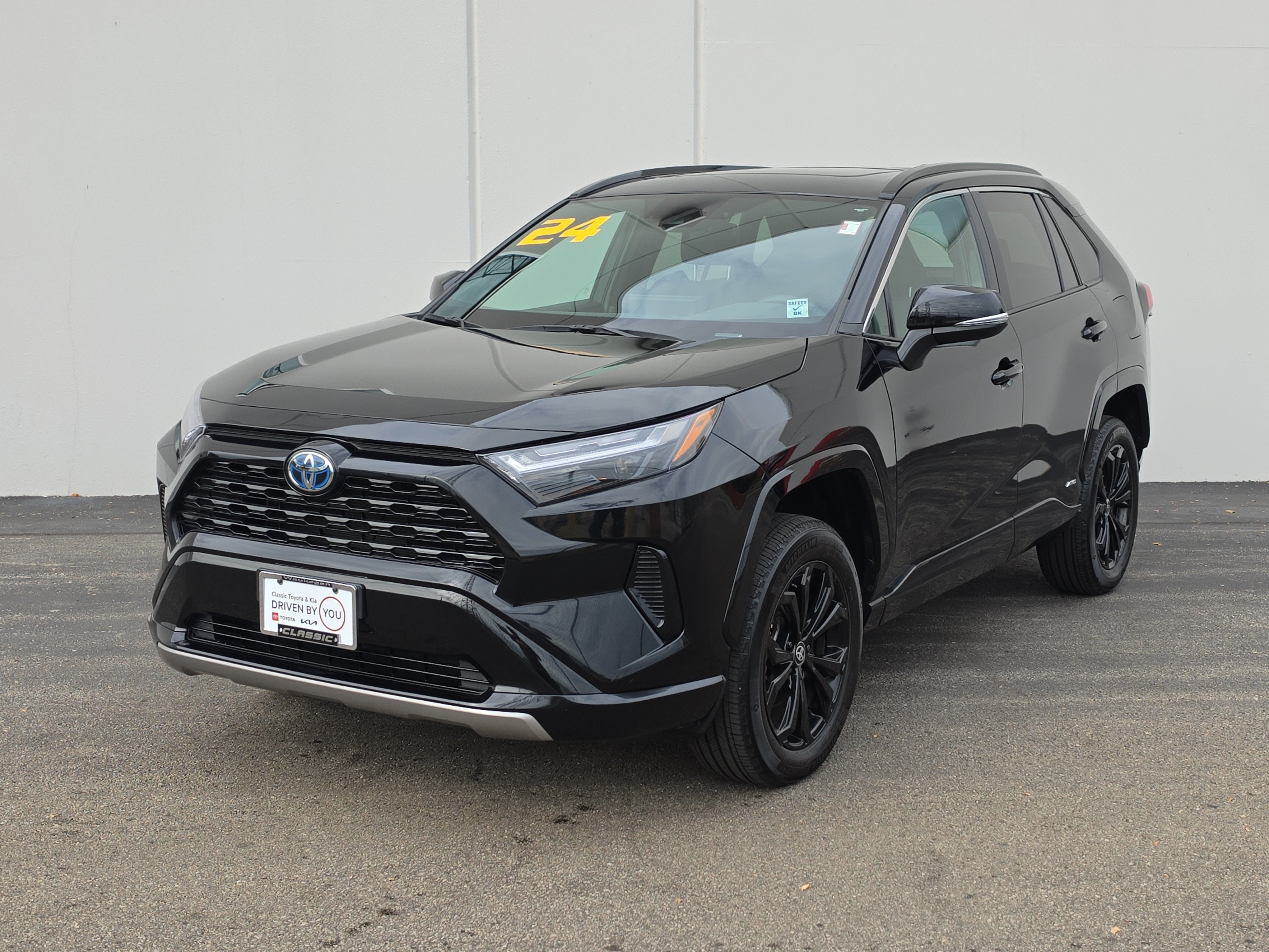 2024 Toyota RAV4 Hybrid SE