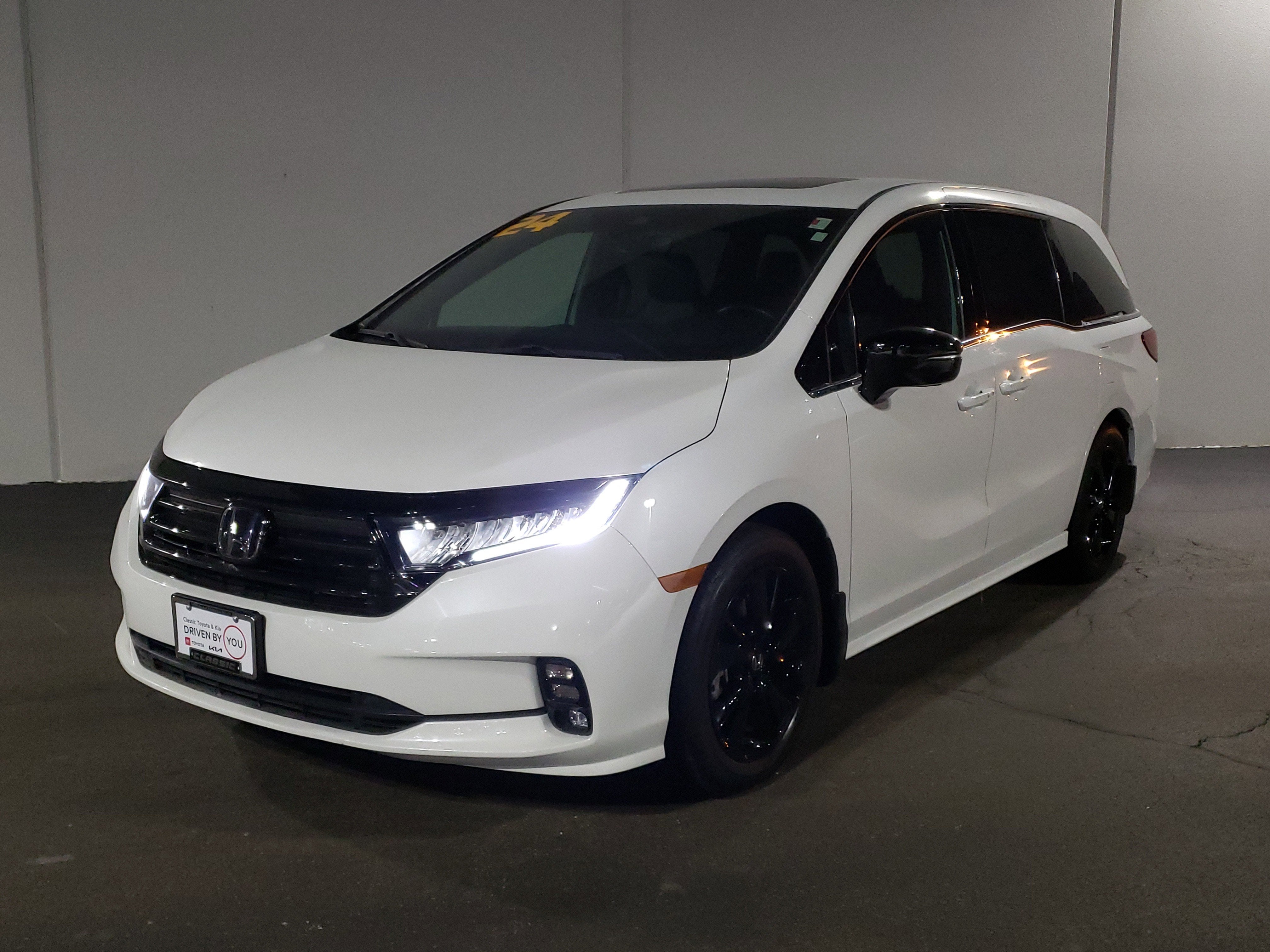 2024 Honda Odyssey Sport