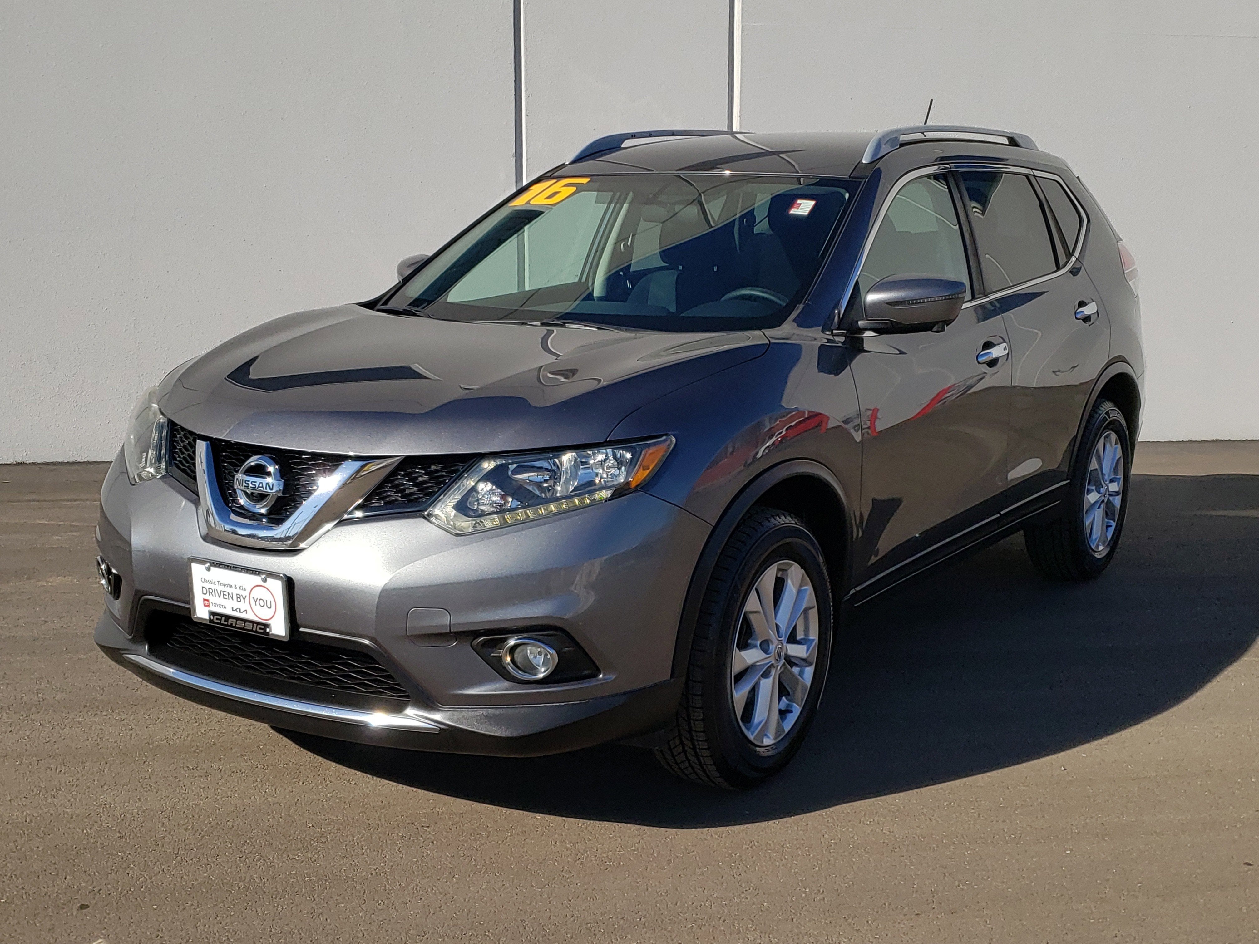 2016 Nissan Rogue SV