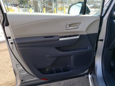 2024 Toyota Sienna LE