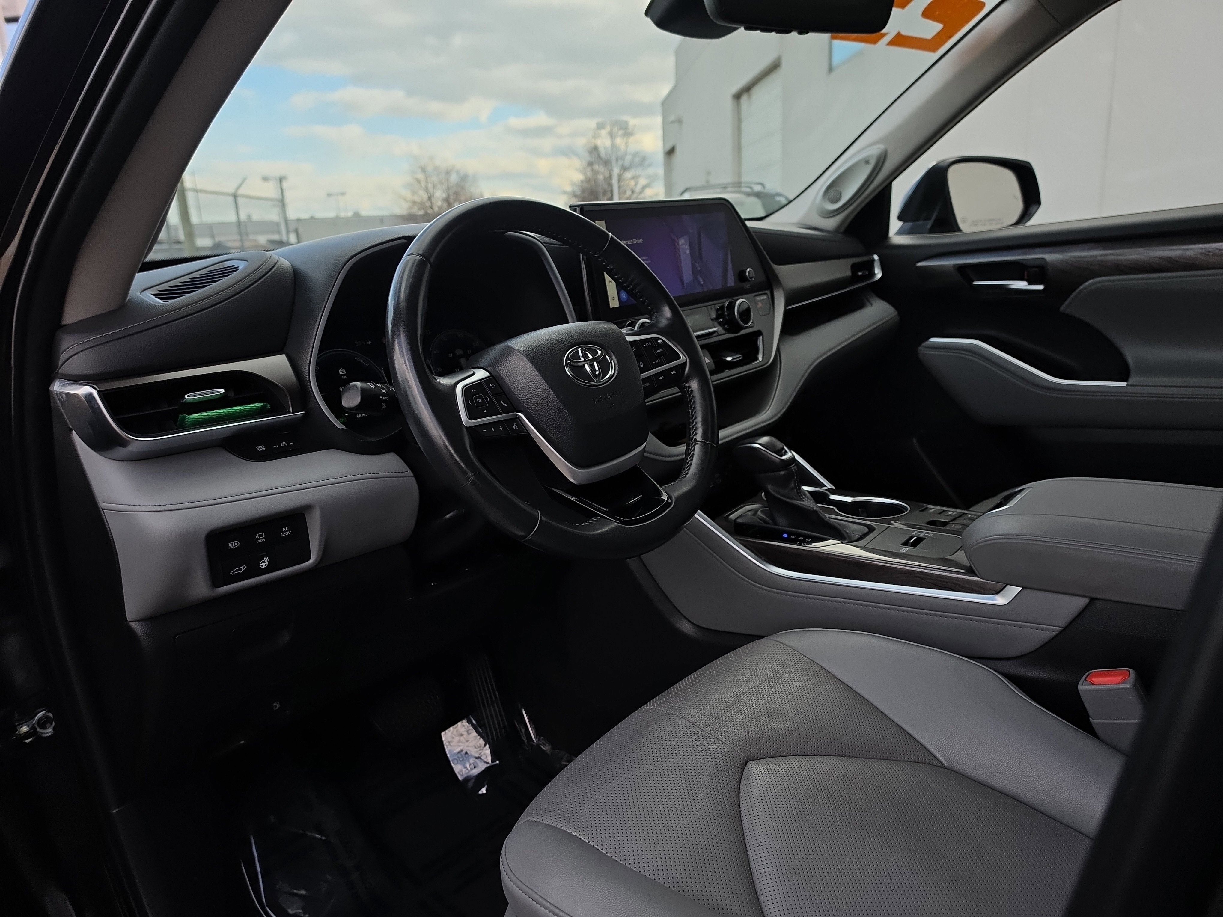 2023 Toyota Highlander Hybrid Limited