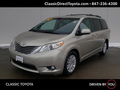 2017 Toyota Sienna XLE