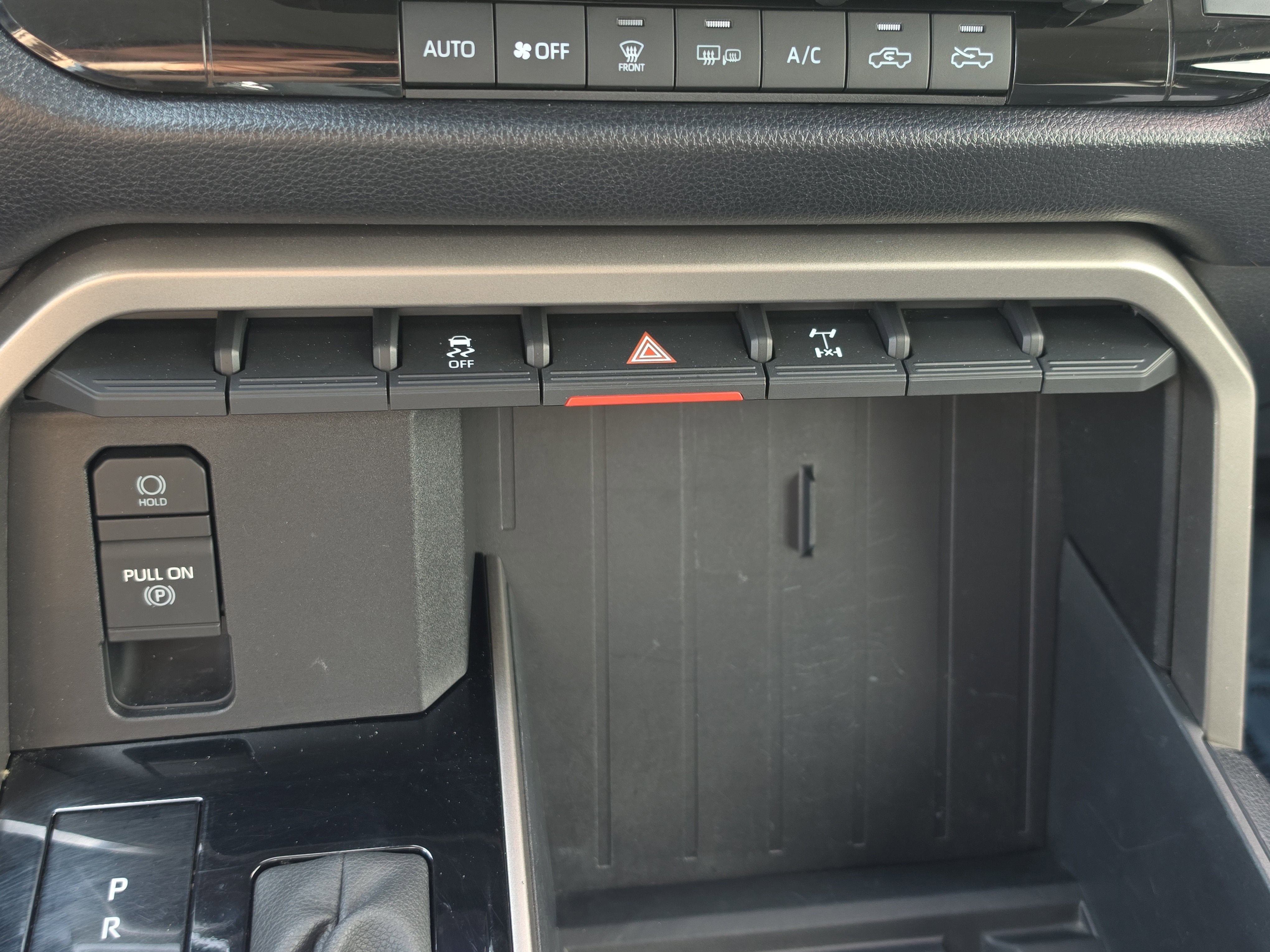 2024 Toyota Tundra 4WD SR5