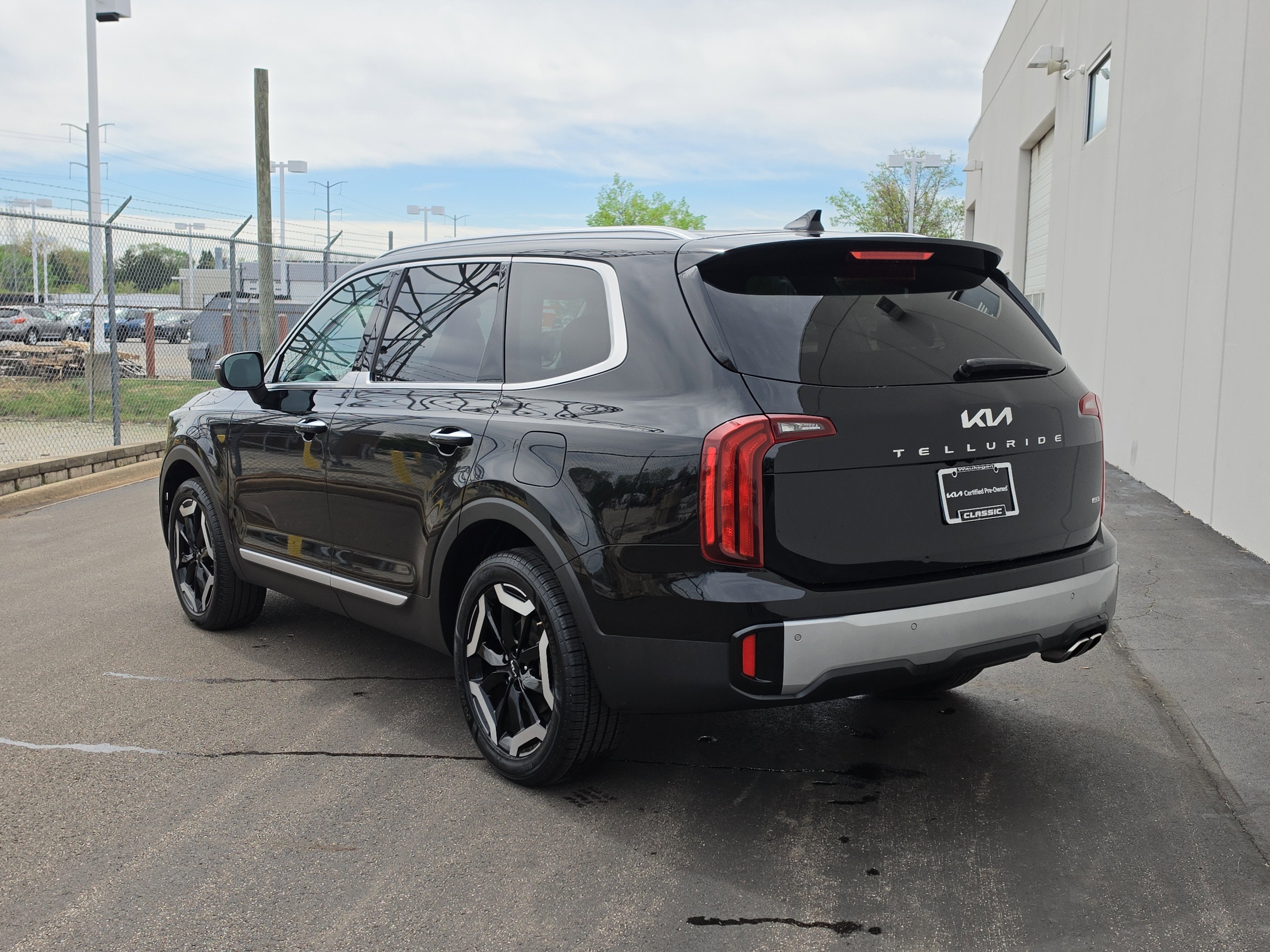 2023 Kia Telluride S