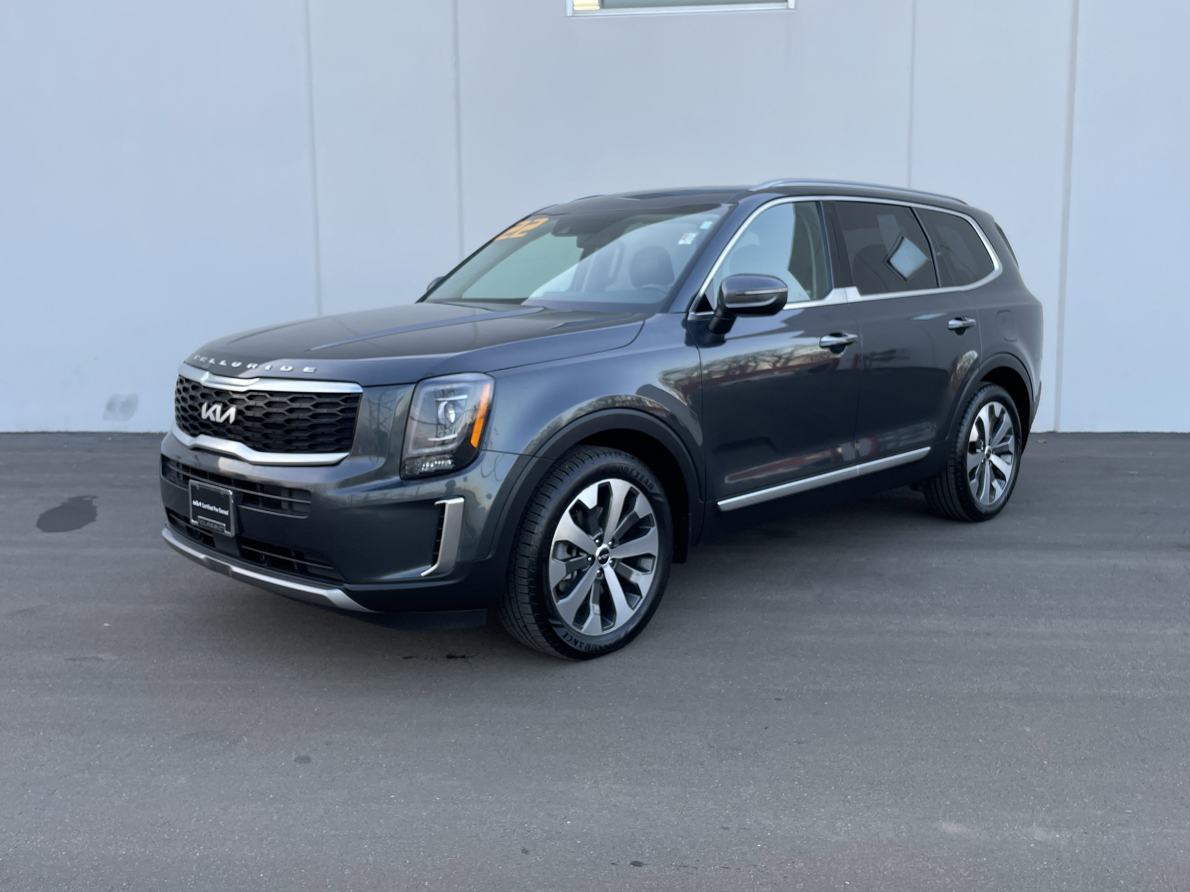 2022 Kia Telluride S