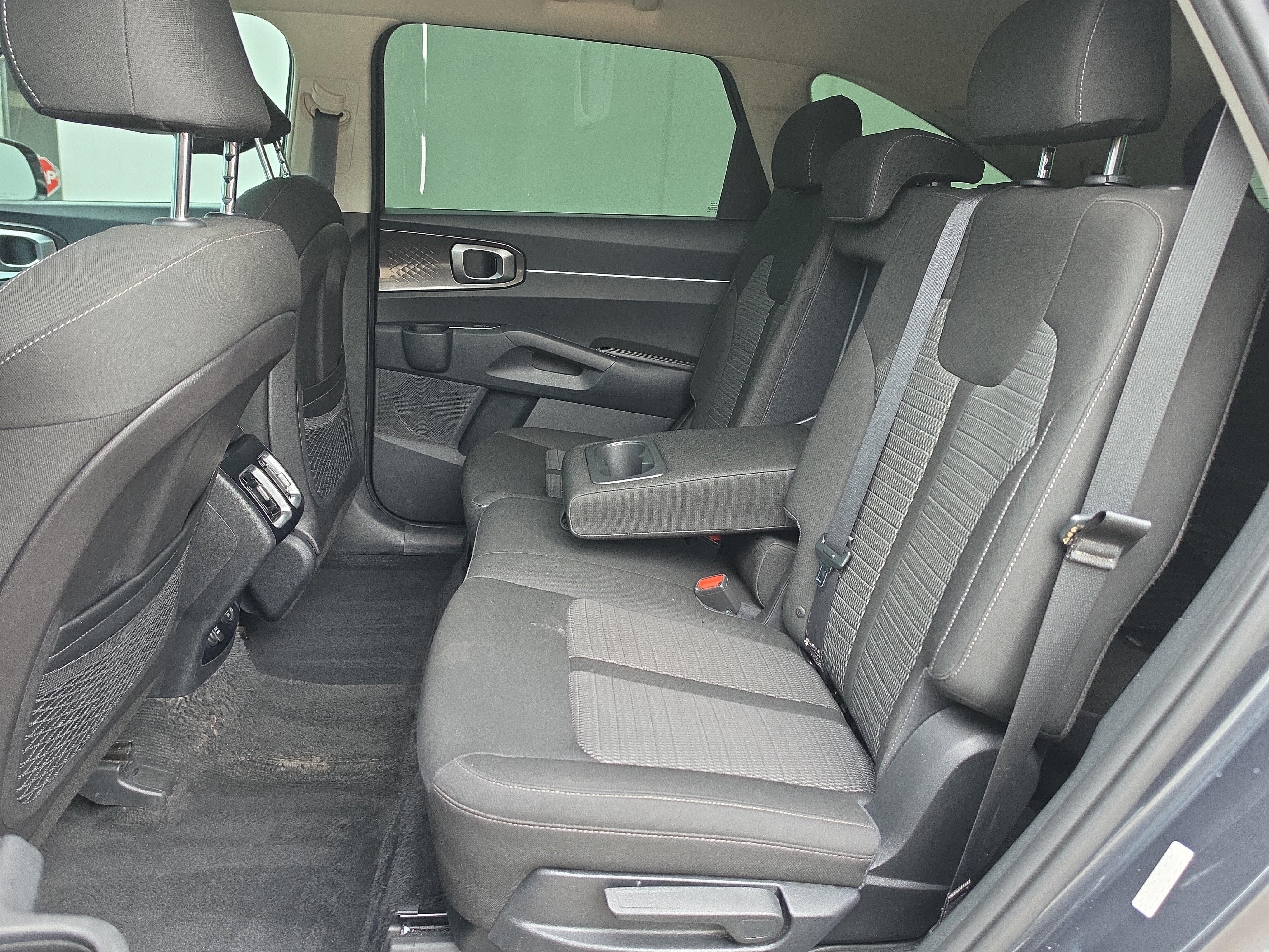 2022 Kia Sorento LX