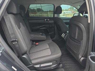 2022 Kia Sorento LX