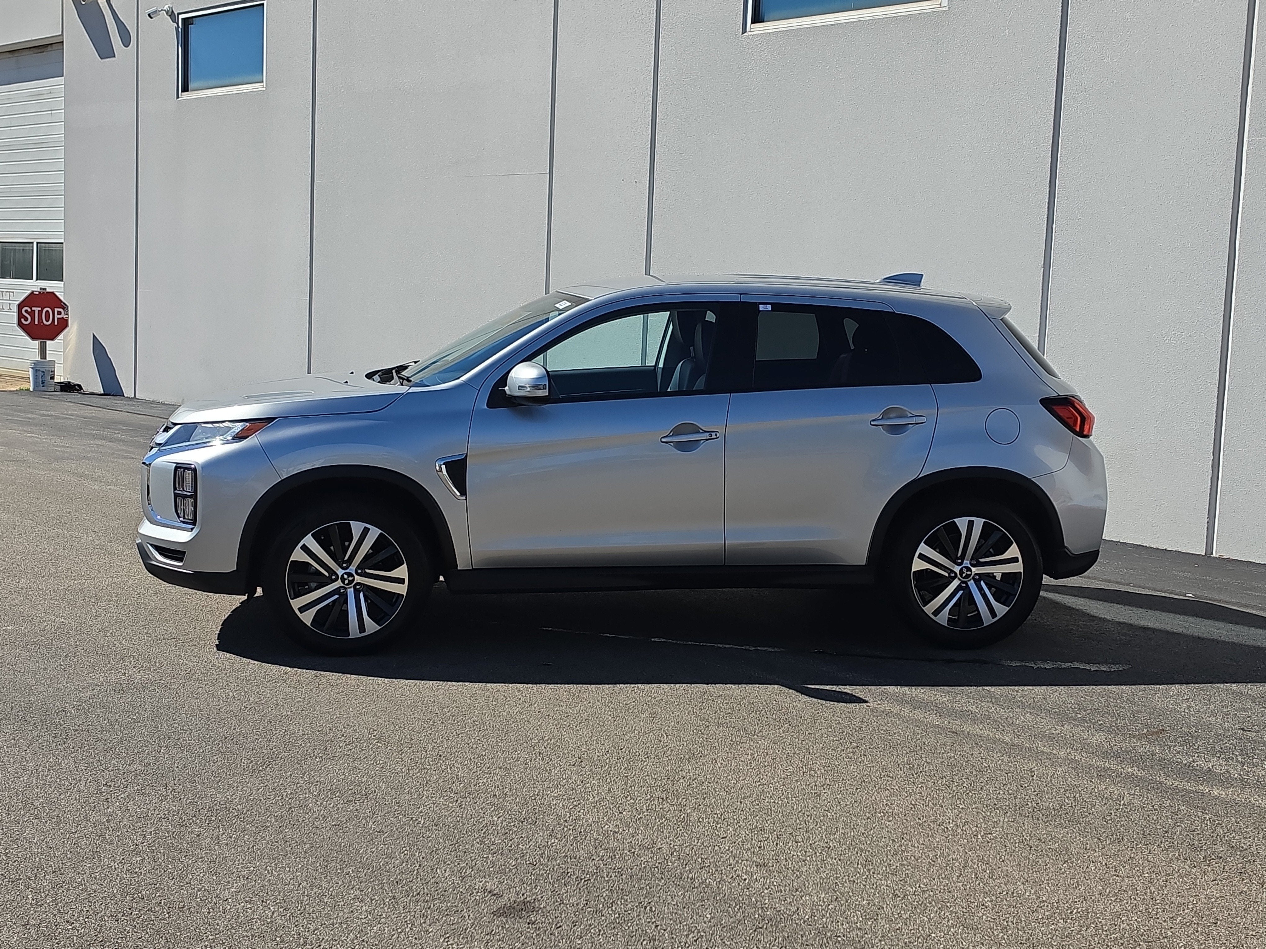 2025 Mitsubishi Outlander Sport SE