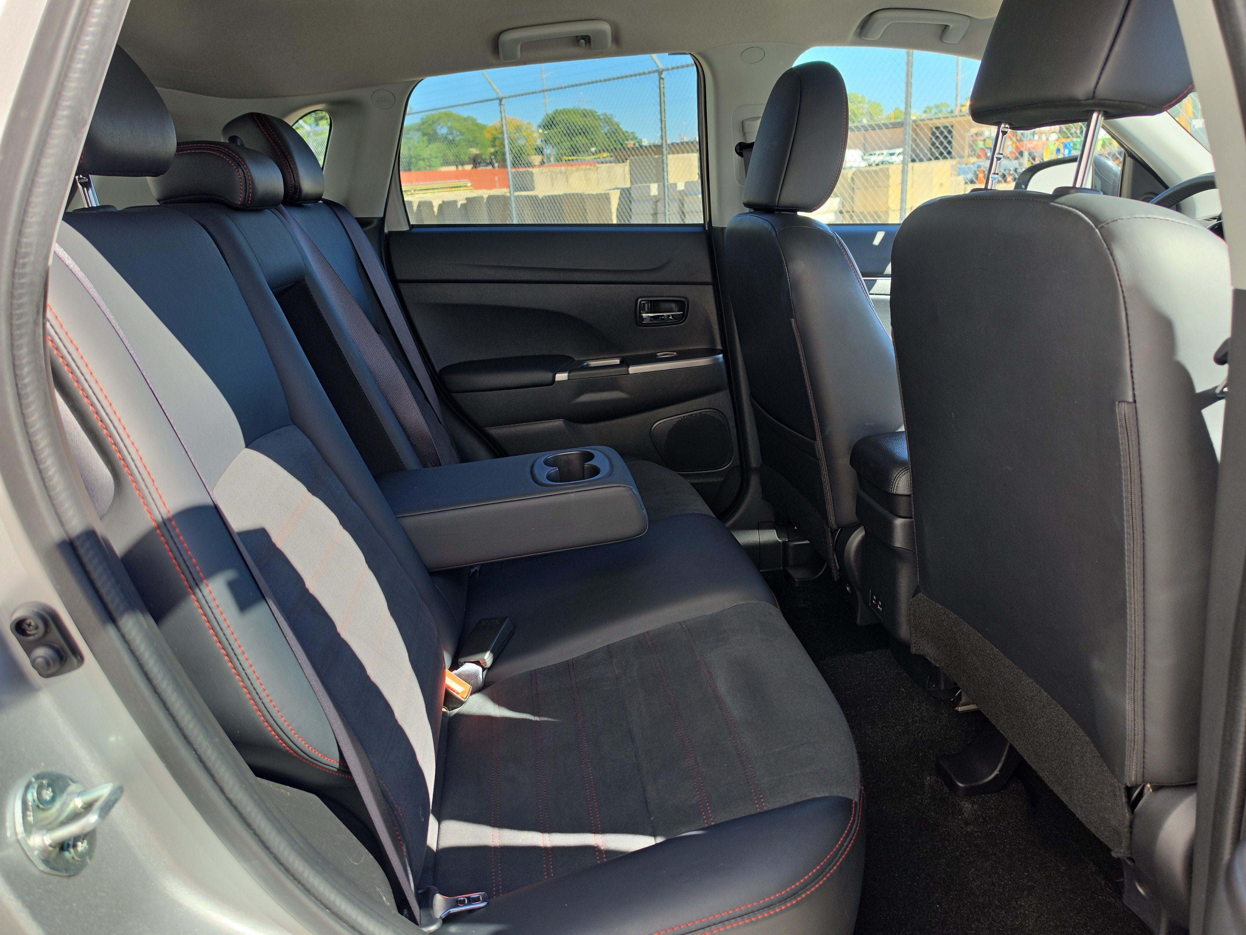 2025 Mitsubishi Outlander Sport SE