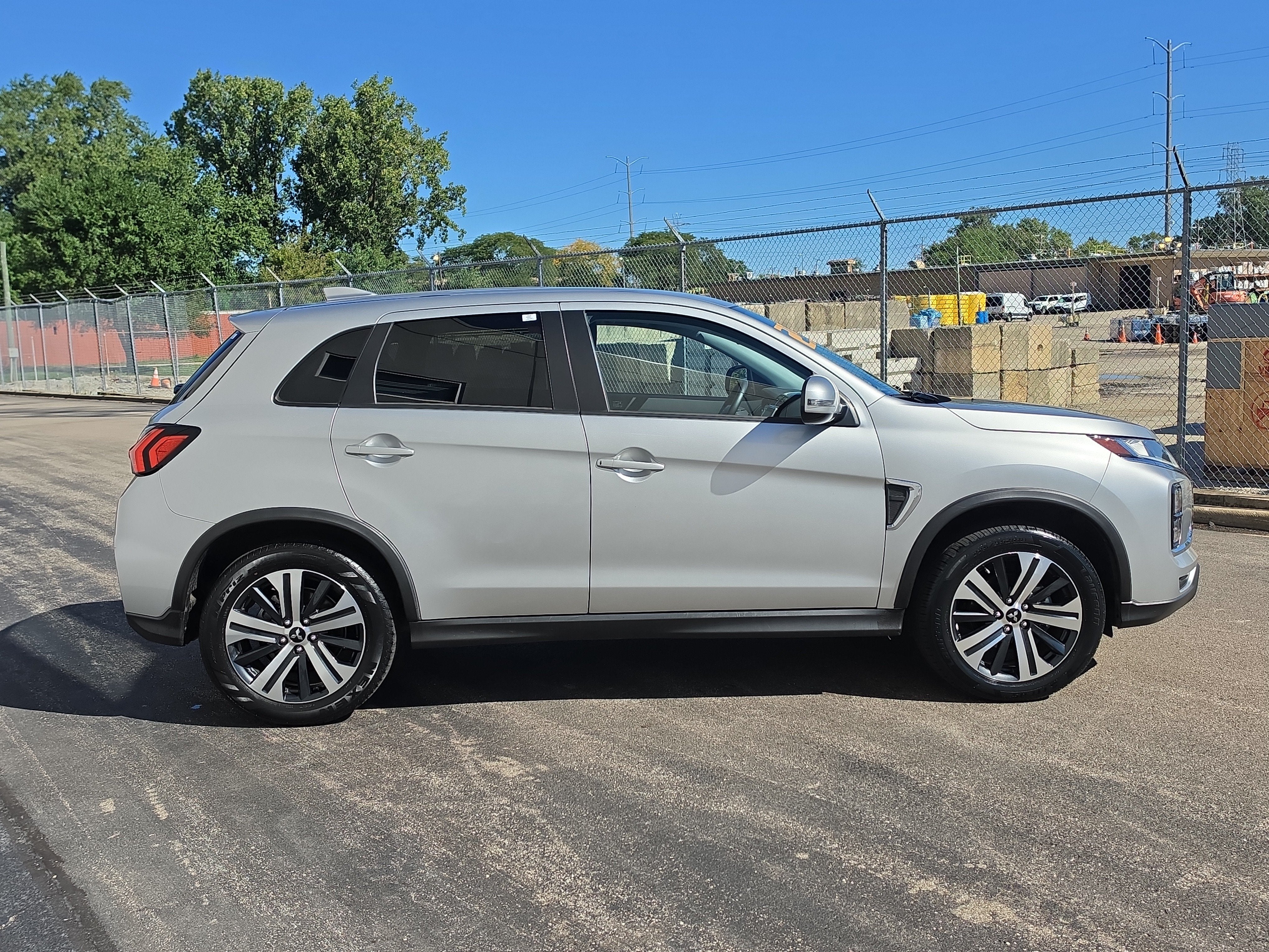 2025 Mitsubishi Outlander Sport SE
