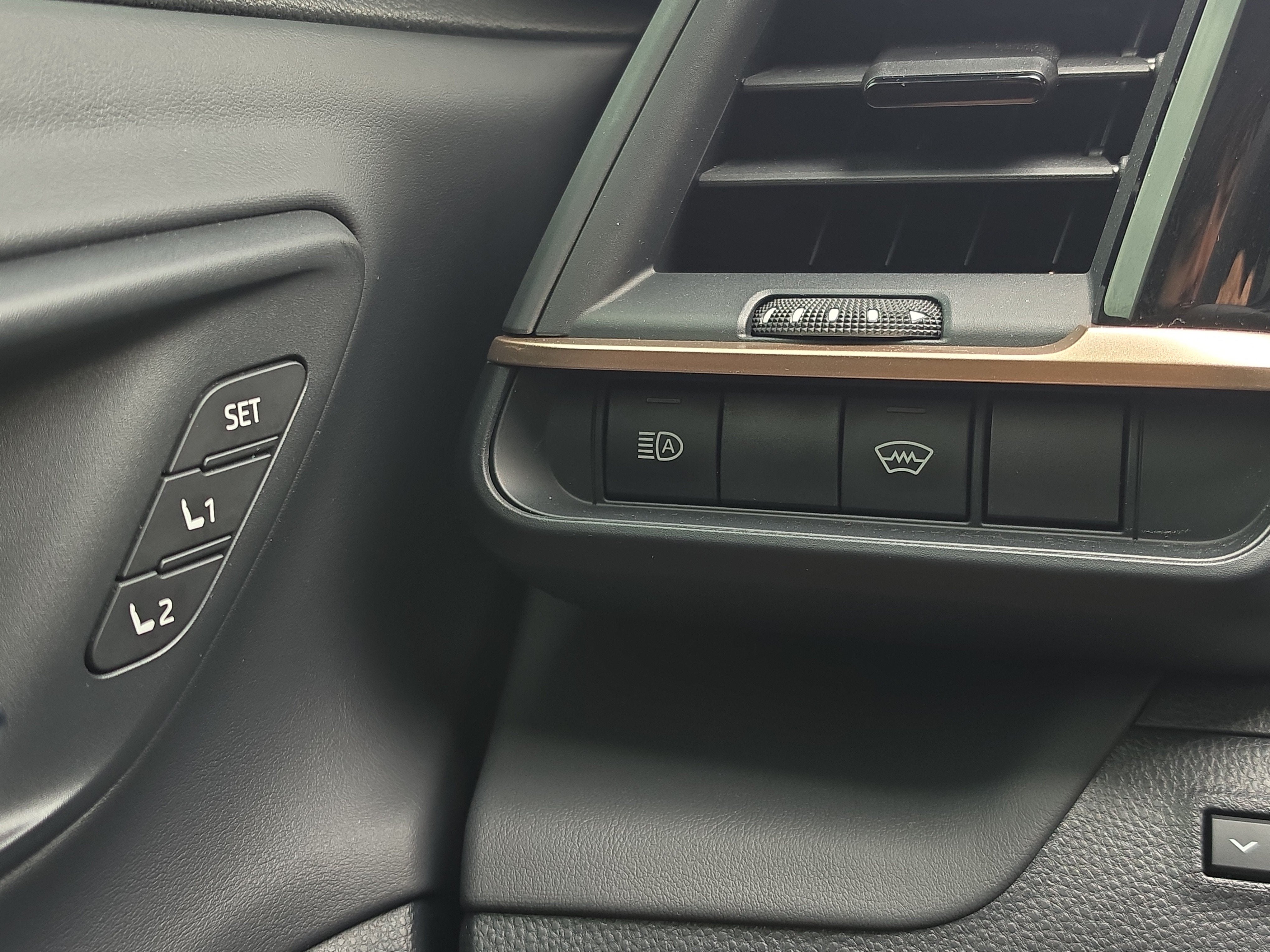 2023 Toyota Crown Platinum