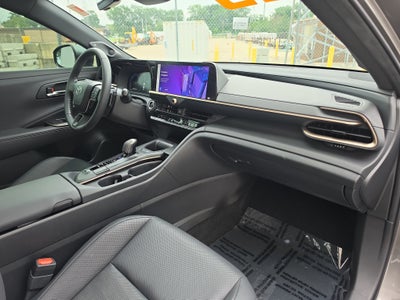 2023 Toyota Crown Platinum