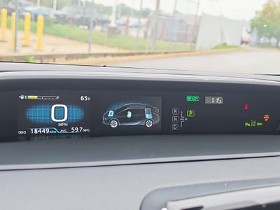 2022 Toyota Prius LE