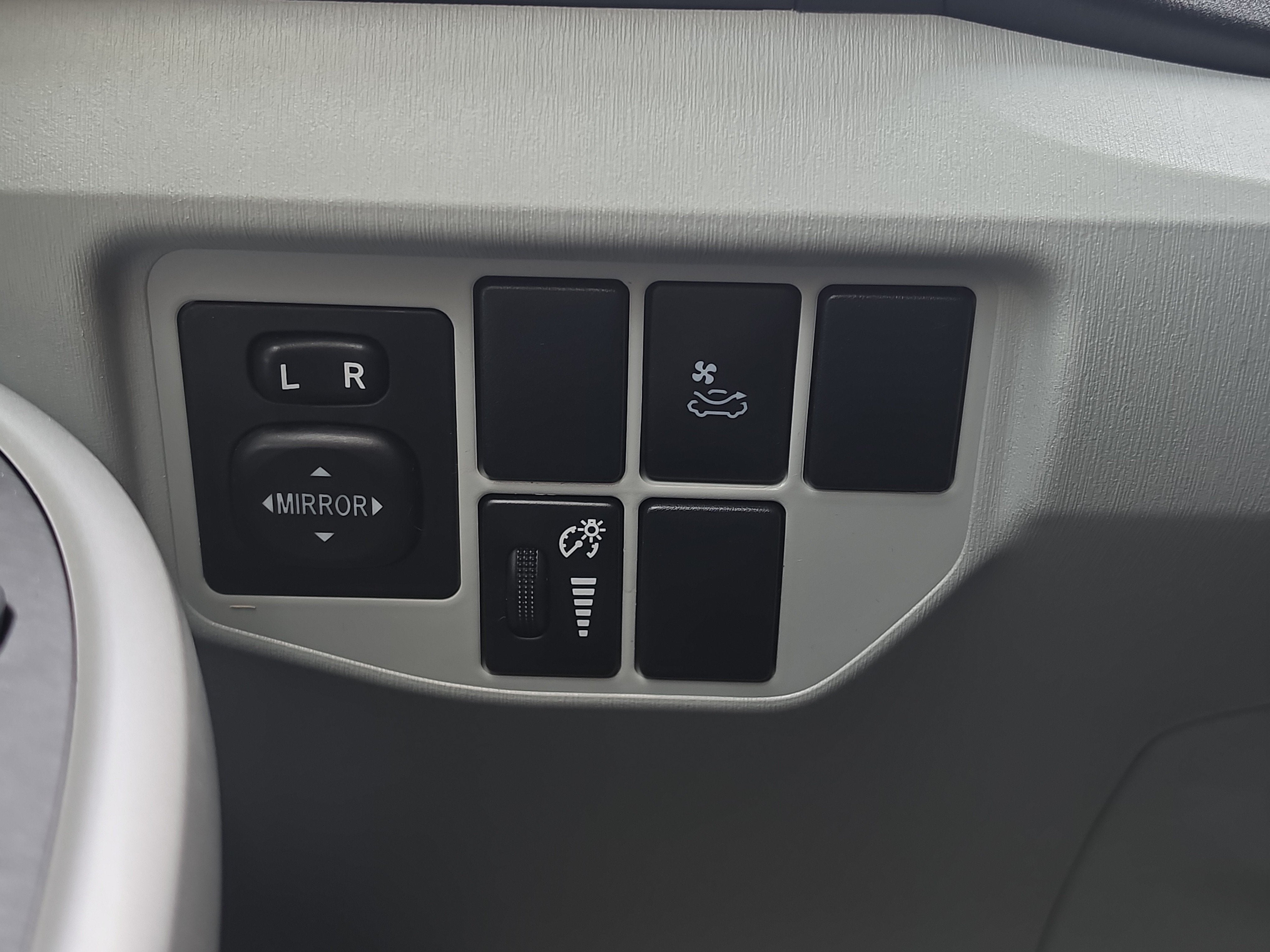 2014 Toyota Prius Four