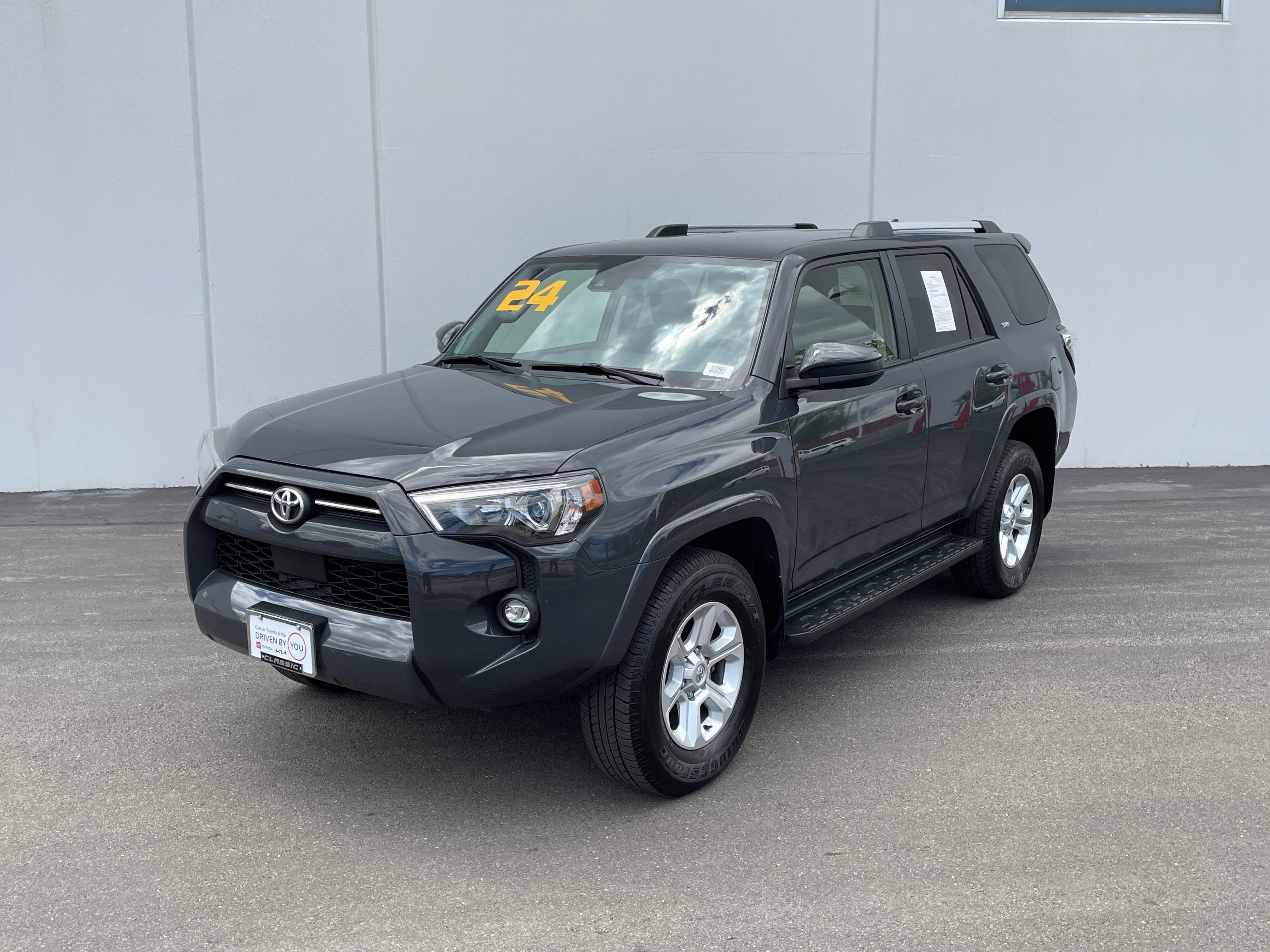 2024 Toyota 4Runner SR5