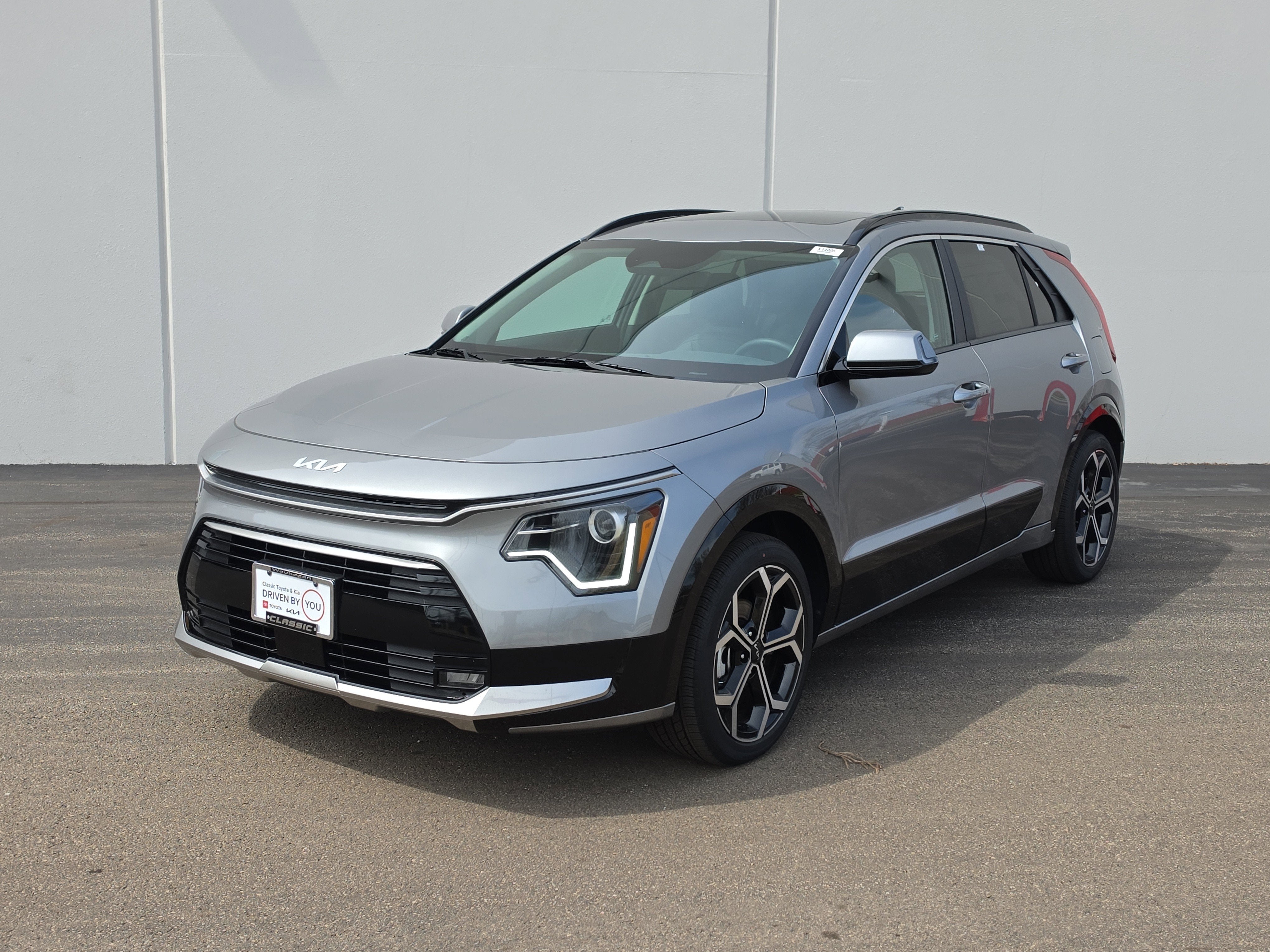 2025 Kia Niro EX Touring