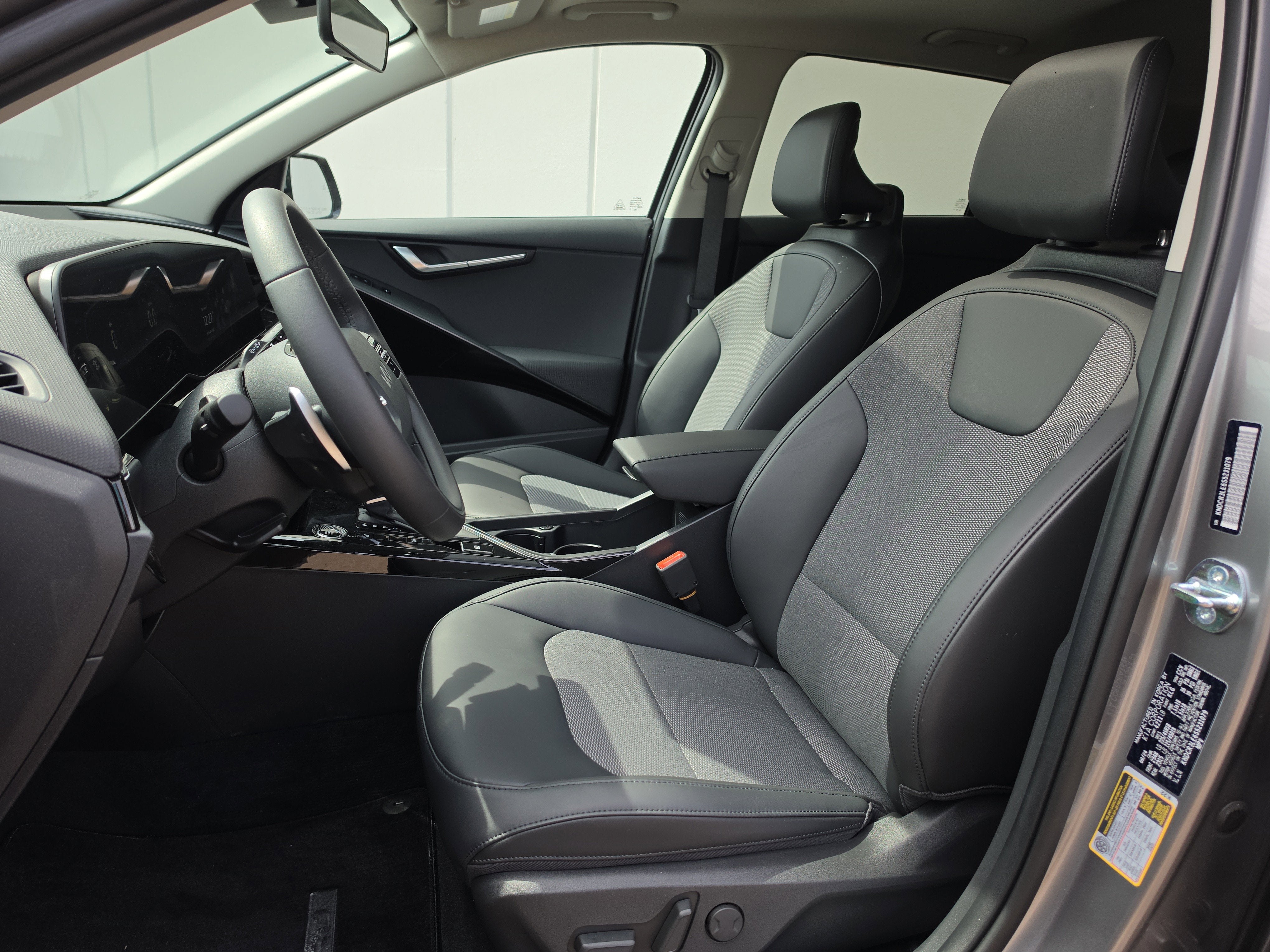2025 Kia Niro EX Touring