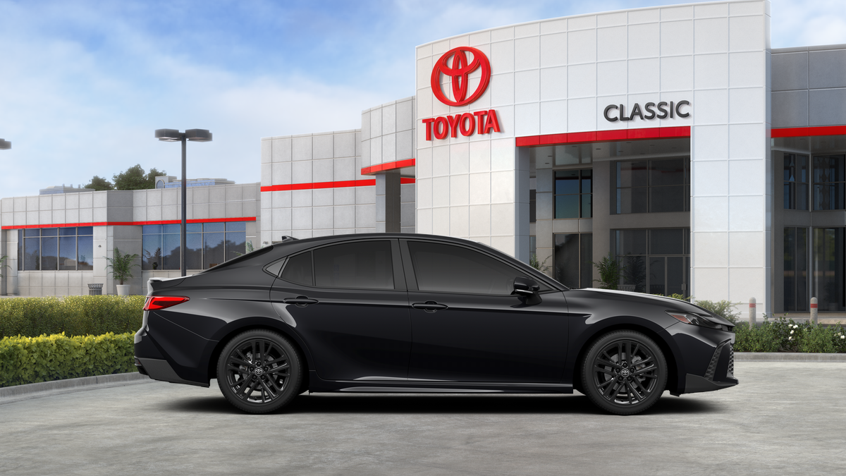 2026 Toyota Camry SE AWD