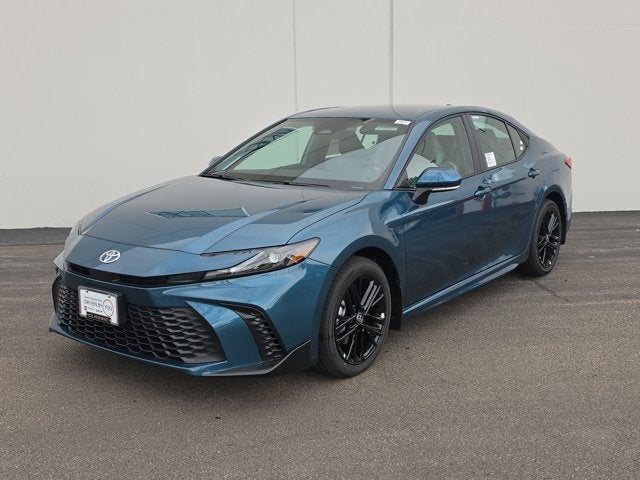 2026 Toyota Camry SE AWD