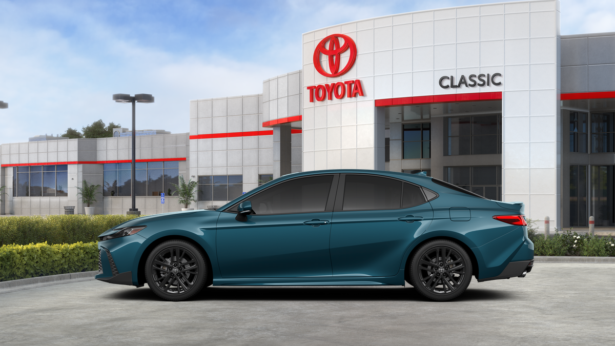 2026 Toyota Camry SE AWD