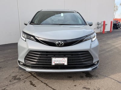2026 Toyota Sienna Woodland Edition