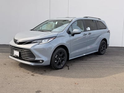 2026 Toyota Sienna Woodland Edition