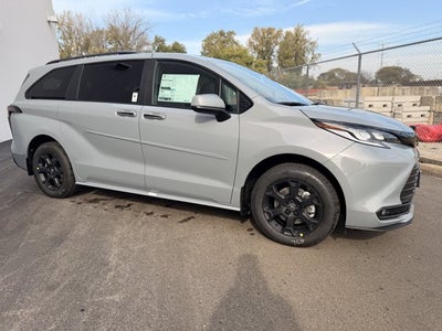 2026 Toyota Sienna Woodland Edition
