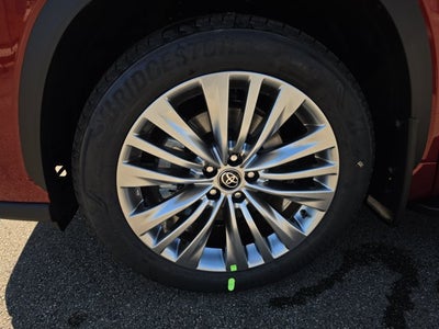 2026 Toyota Highlander Platinum