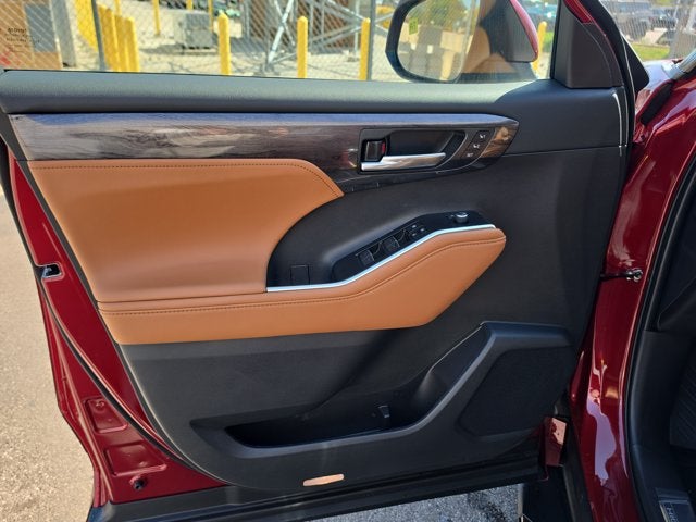 2026 Toyota Highlander Platinum