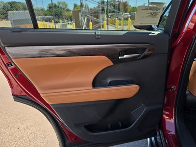 2026 Toyota Highlander Platinum