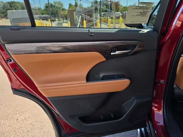 2026 Toyota Highlander Platinum