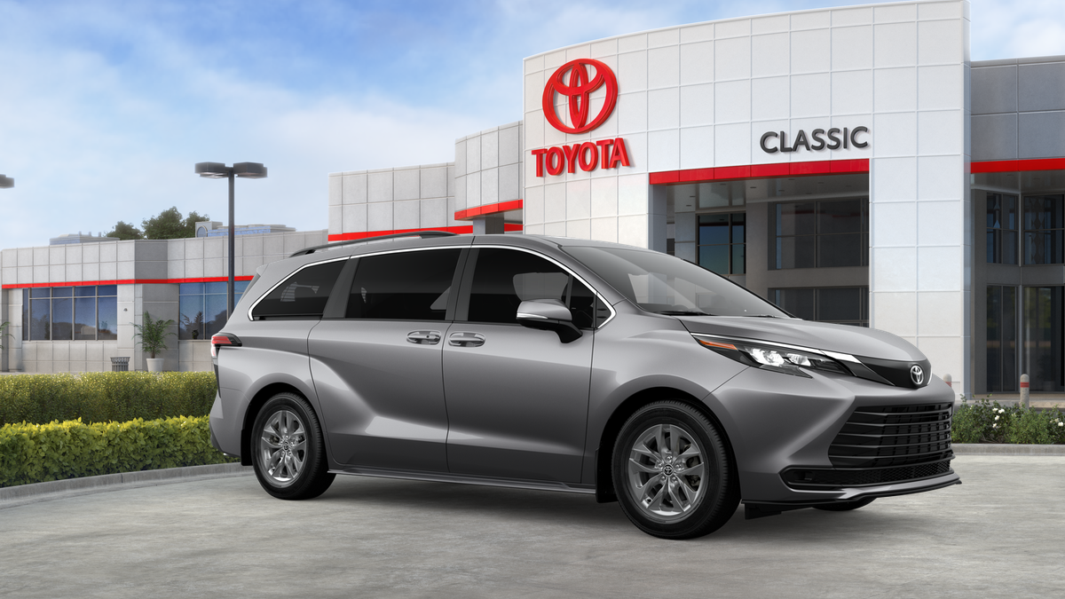 2026 Toyota Sienna LE