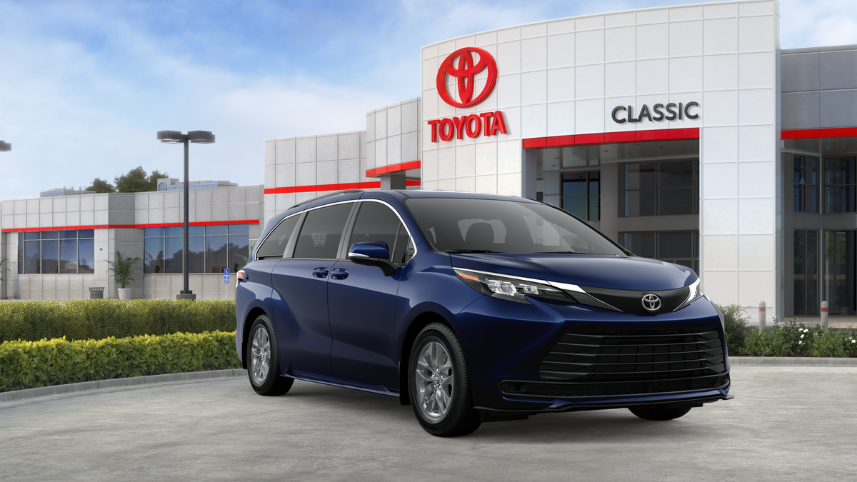 2026 Toyota Sienna LE
