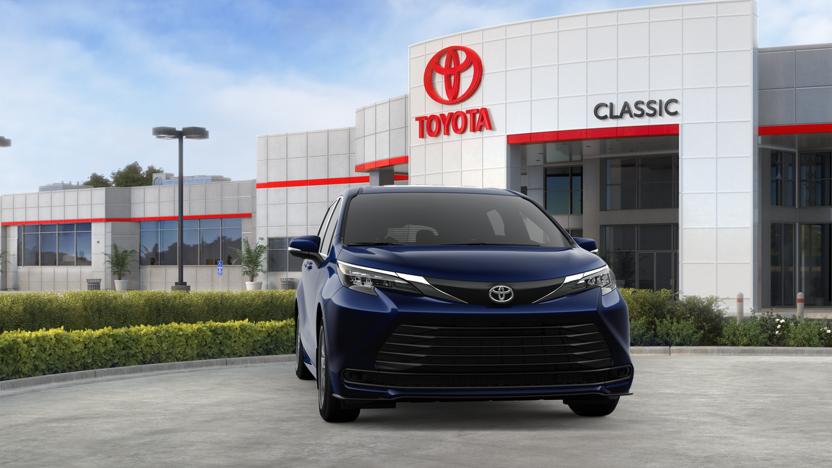 2026 Toyota Sienna LE