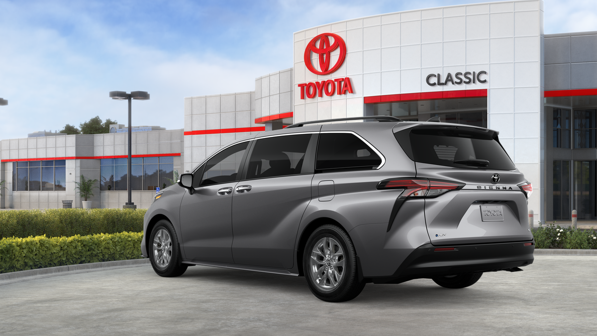2026 Toyota Sienna XLE