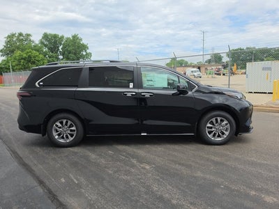 2026 Toyota Sienna XLE